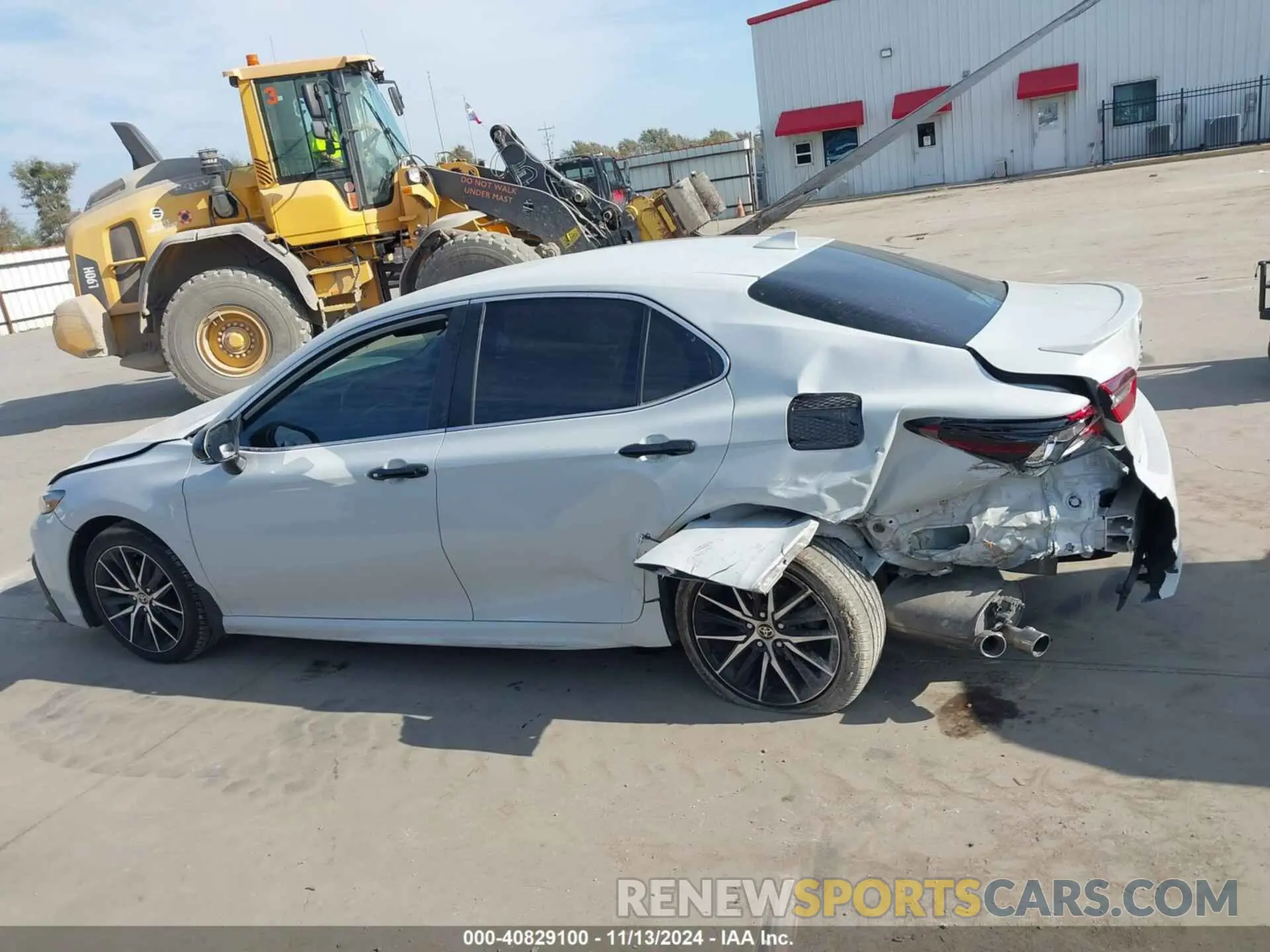 15 Photograph of a damaged car 4T1G31AK0NU035953 TOYOTA CAMRY 2022