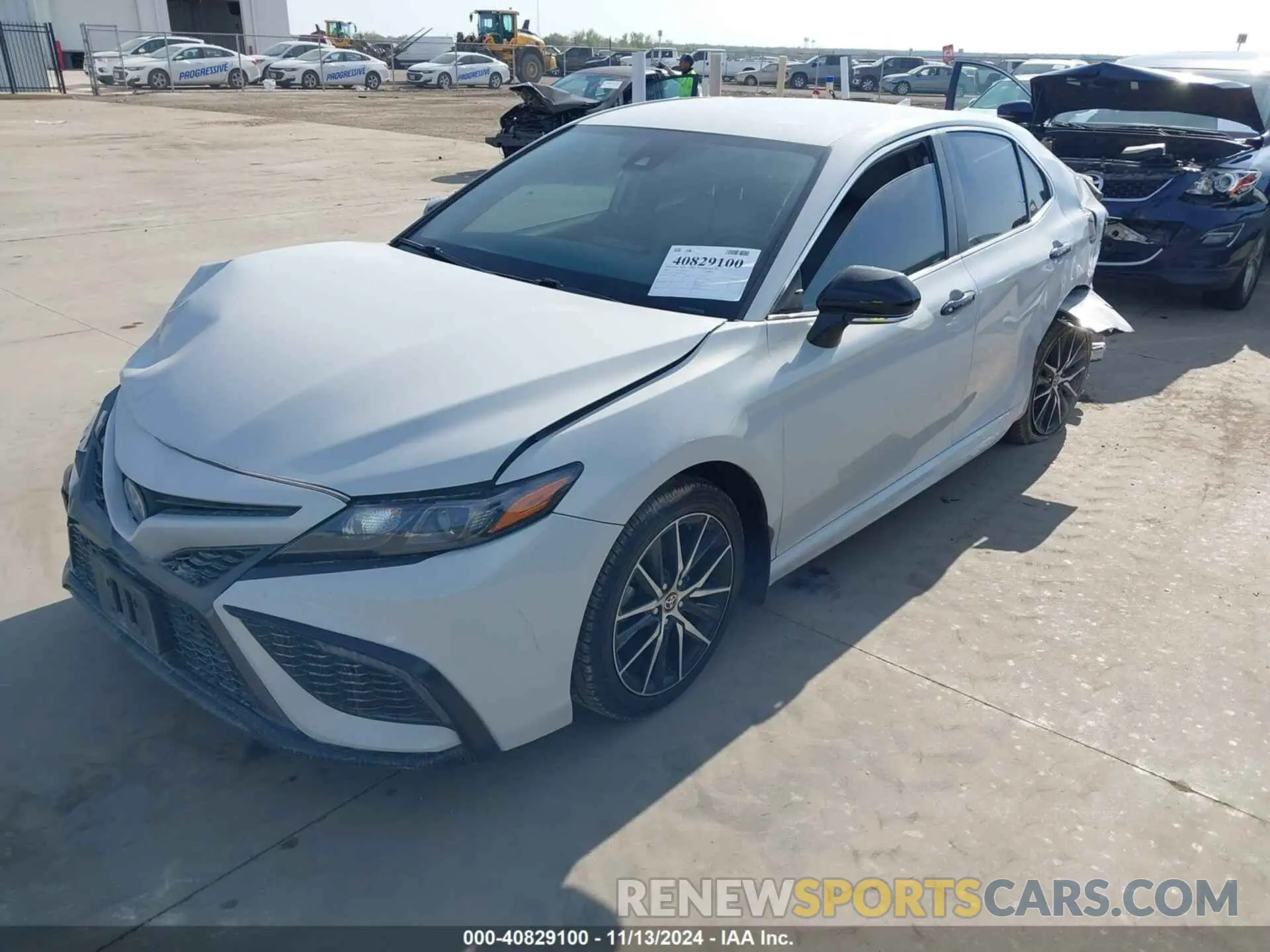 2 Photograph of a damaged car 4T1G31AK0NU035953 TOYOTA CAMRY 2022