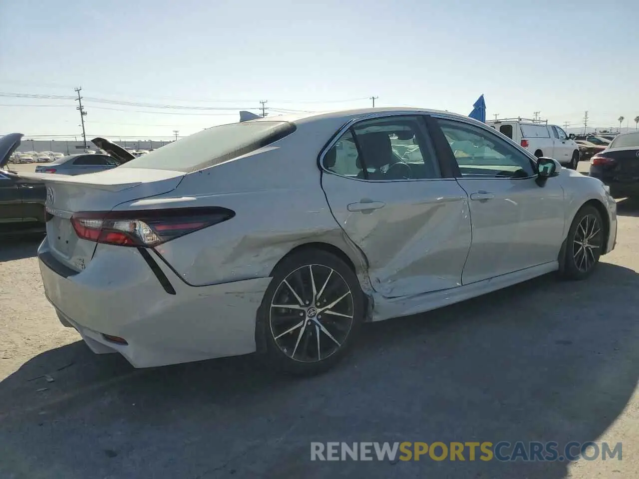 3 Photograph of a damaged car 4T1G31AK1NU045097 TOYOTA CAMRY 2022