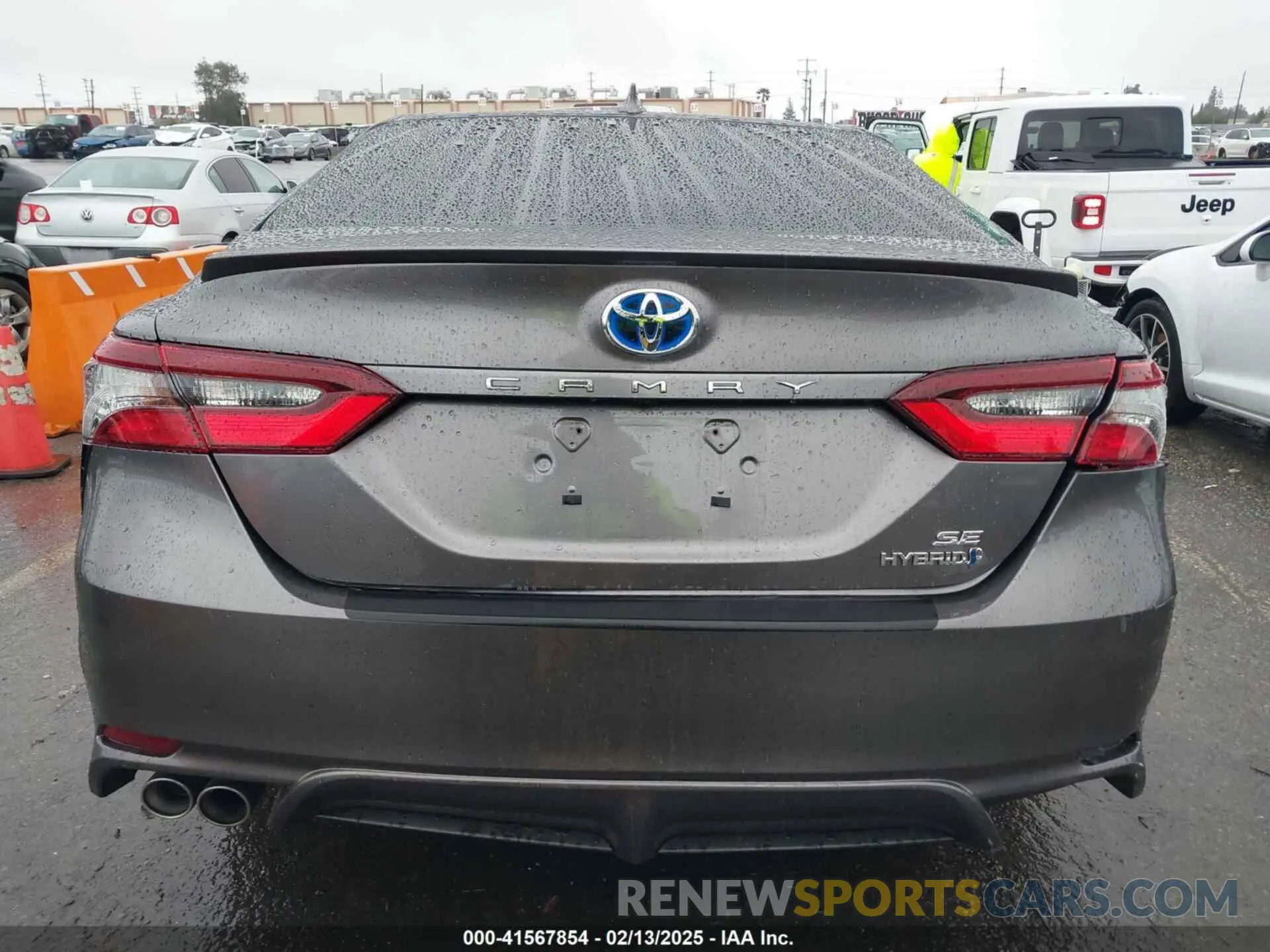 16 Photograph of a damaged car 4T1G31AK4NU571479 TOYOTA CAMRY 2022