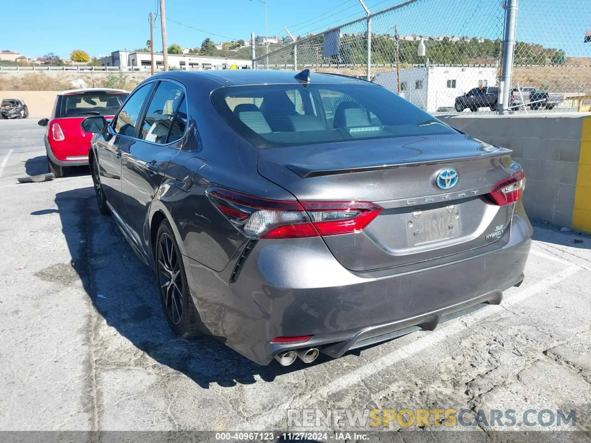 3 Фотография поврежденного автомобиля 4T1G31AK5NU041084 TOYOTA CAMRY 2022