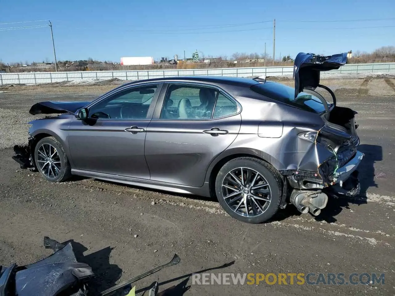 2 Photograph of a damaged car 4T1G31AK6NU035617 TOYOTA CAMRY 2022