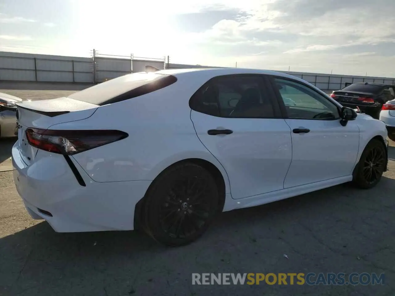 3 Фотография поврежденного автомобиля 4T1G31AK8NU037529 TOYOTA CAMRY 2022