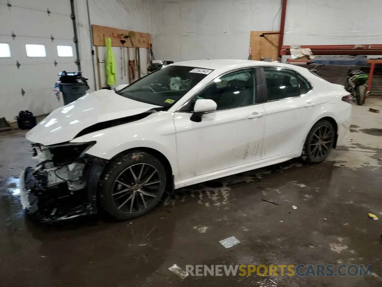 1 Фотография поврежденного автомобиля 4T1G31AK8NU581979 TOYOTA CAMRY 2022