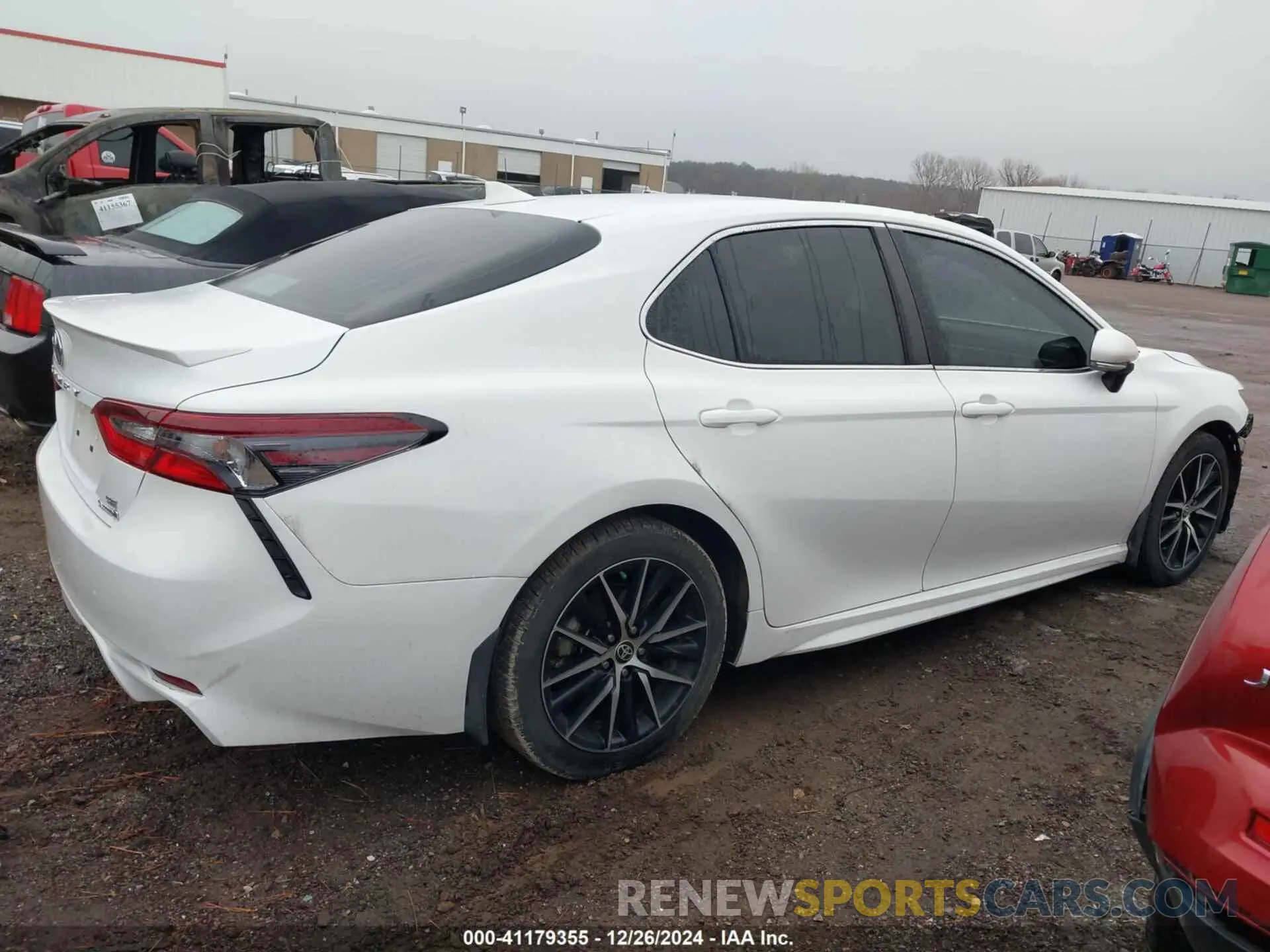 14 Photograph of a damaged car 4T1G31AK8NU586809 TOYOTA CAMRY 2022