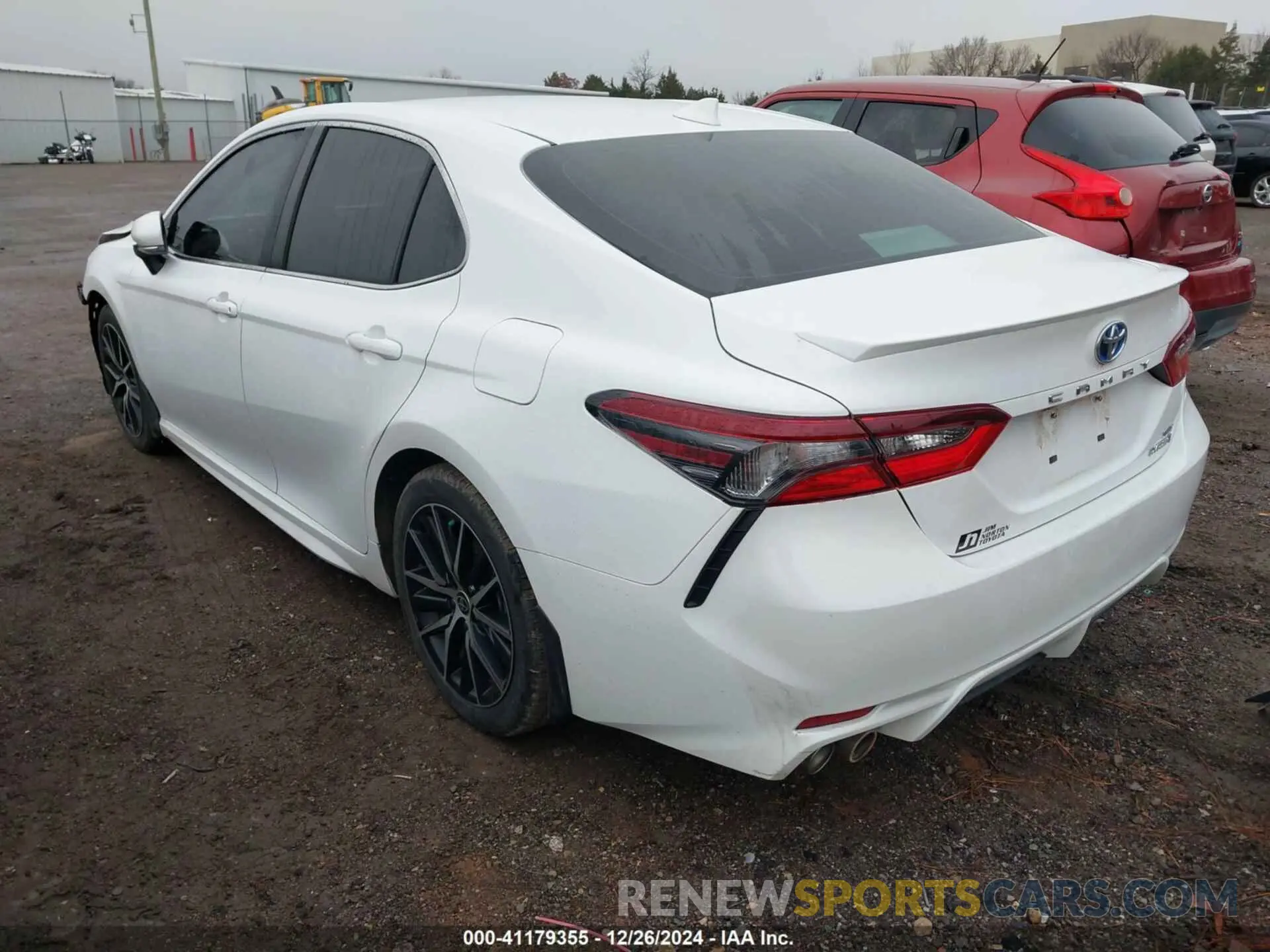 3 Photograph of a damaged car 4T1G31AK8NU586809 TOYOTA CAMRY 2022