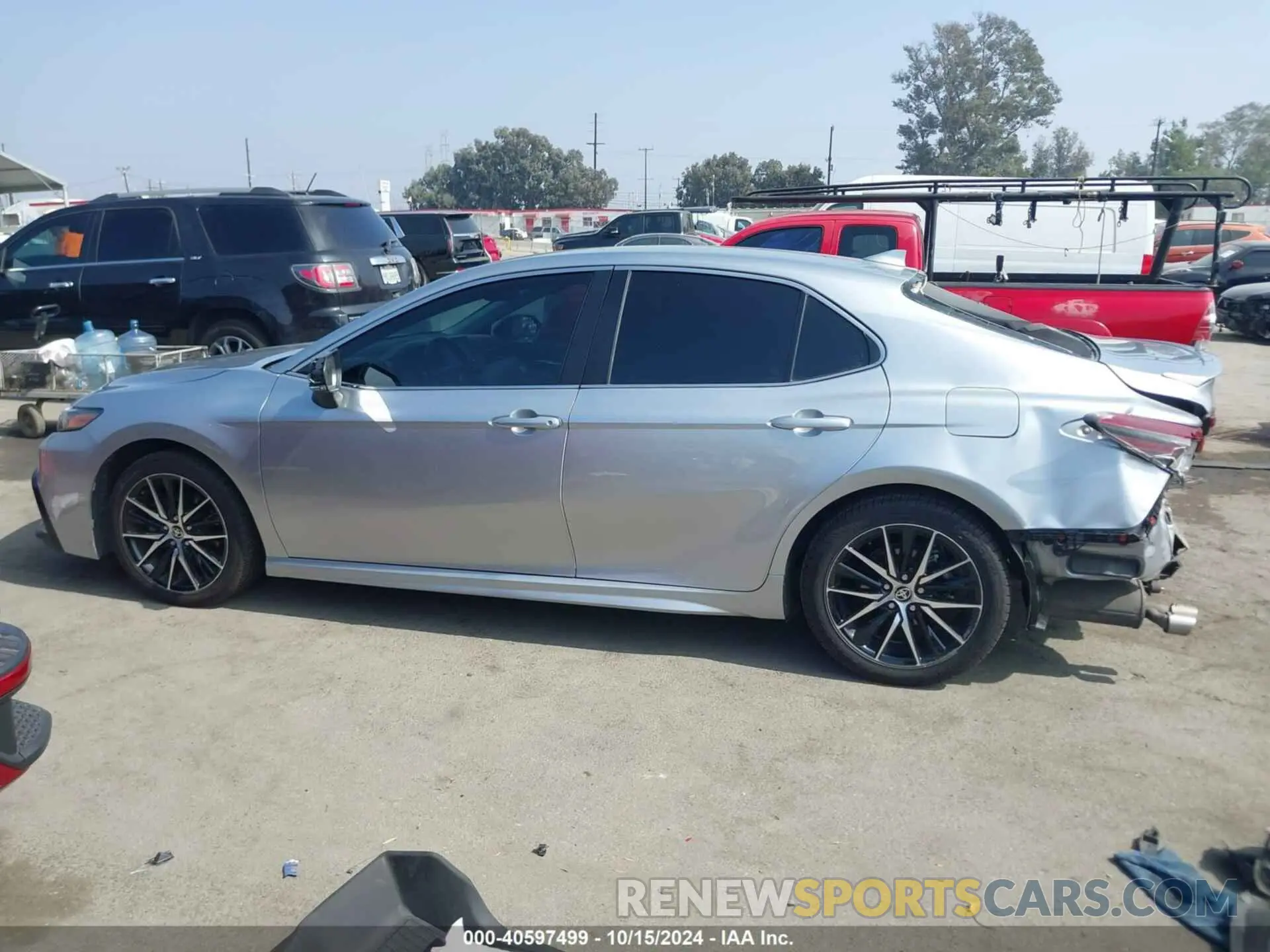 14 Photograph of a damaged car 4T1G31AK8NU597941 TOYOTA CAMRY 2022