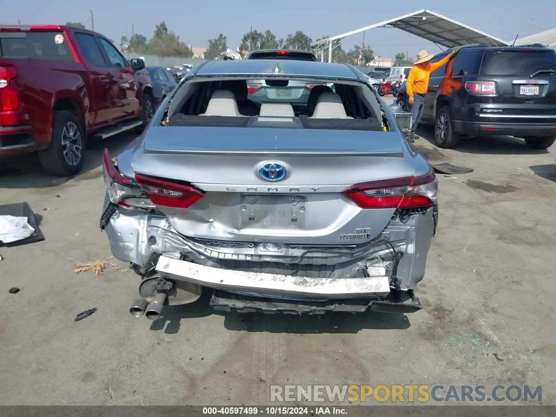 16 Photograph of a damaged car 4T1G31AK8NU597941 TOYOTA CAMRY 2022