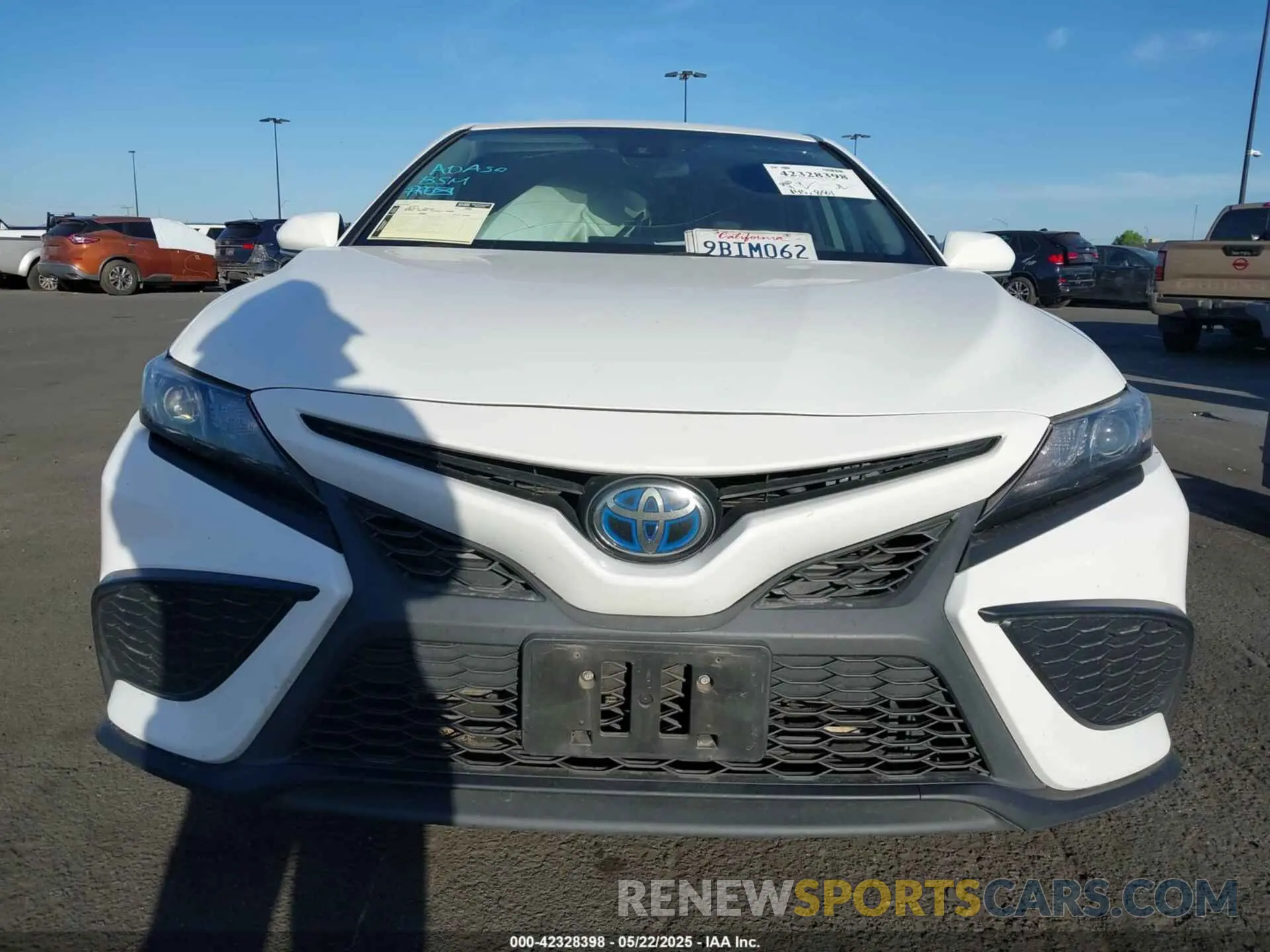 13 Photograph of a damaged car 4T1G31AK9NU041993 TOYOTA CAMRY 2022