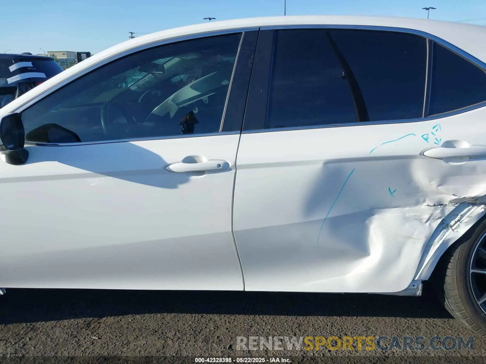 15 Photograph of a damaged car 4T1G31AK9NU041993 TOYOTA CAMRY 2022