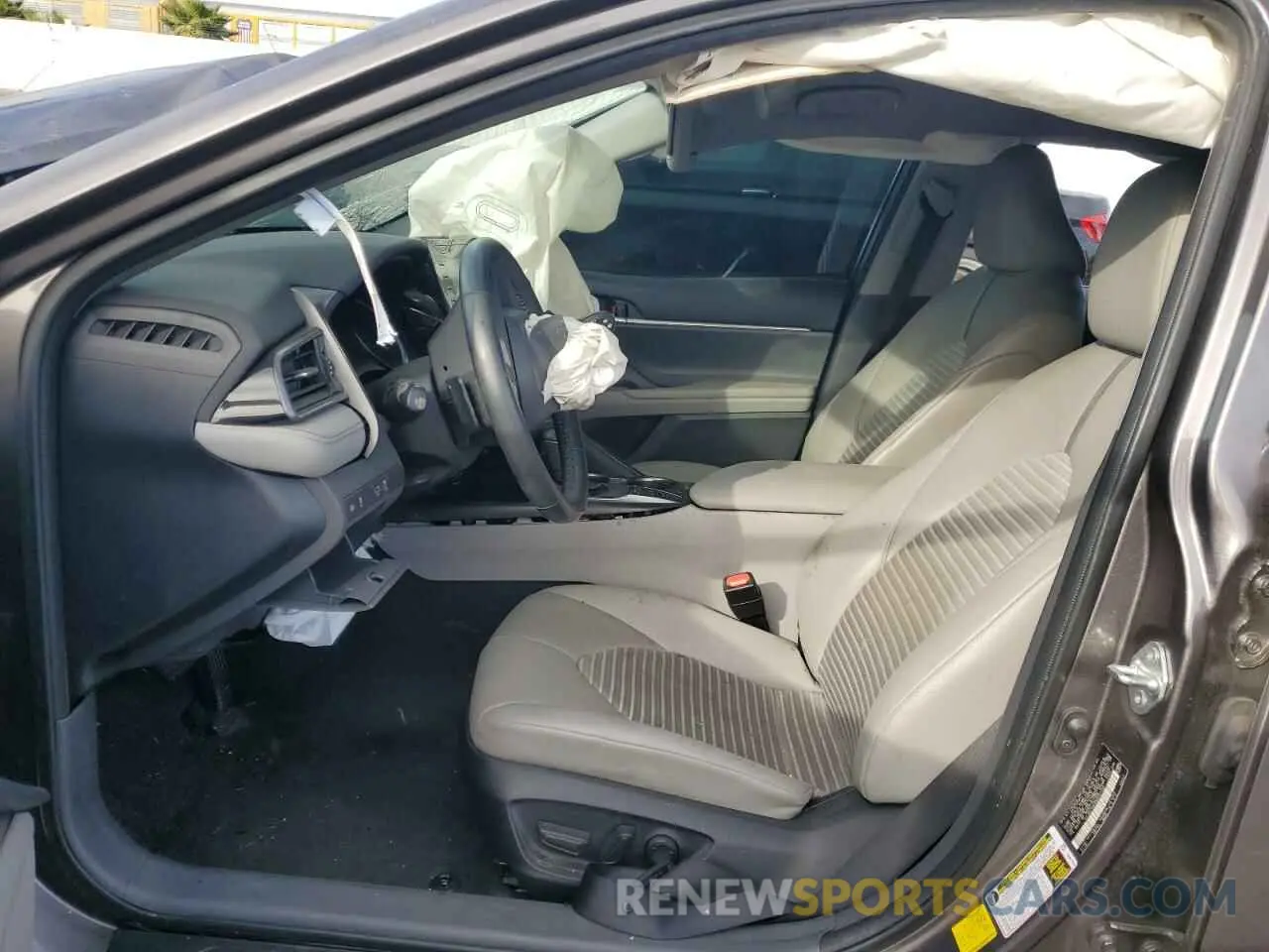 7 Photograph of a damaged car 4T1G31AK9NU597320 TOYOTA CAMRY 2022