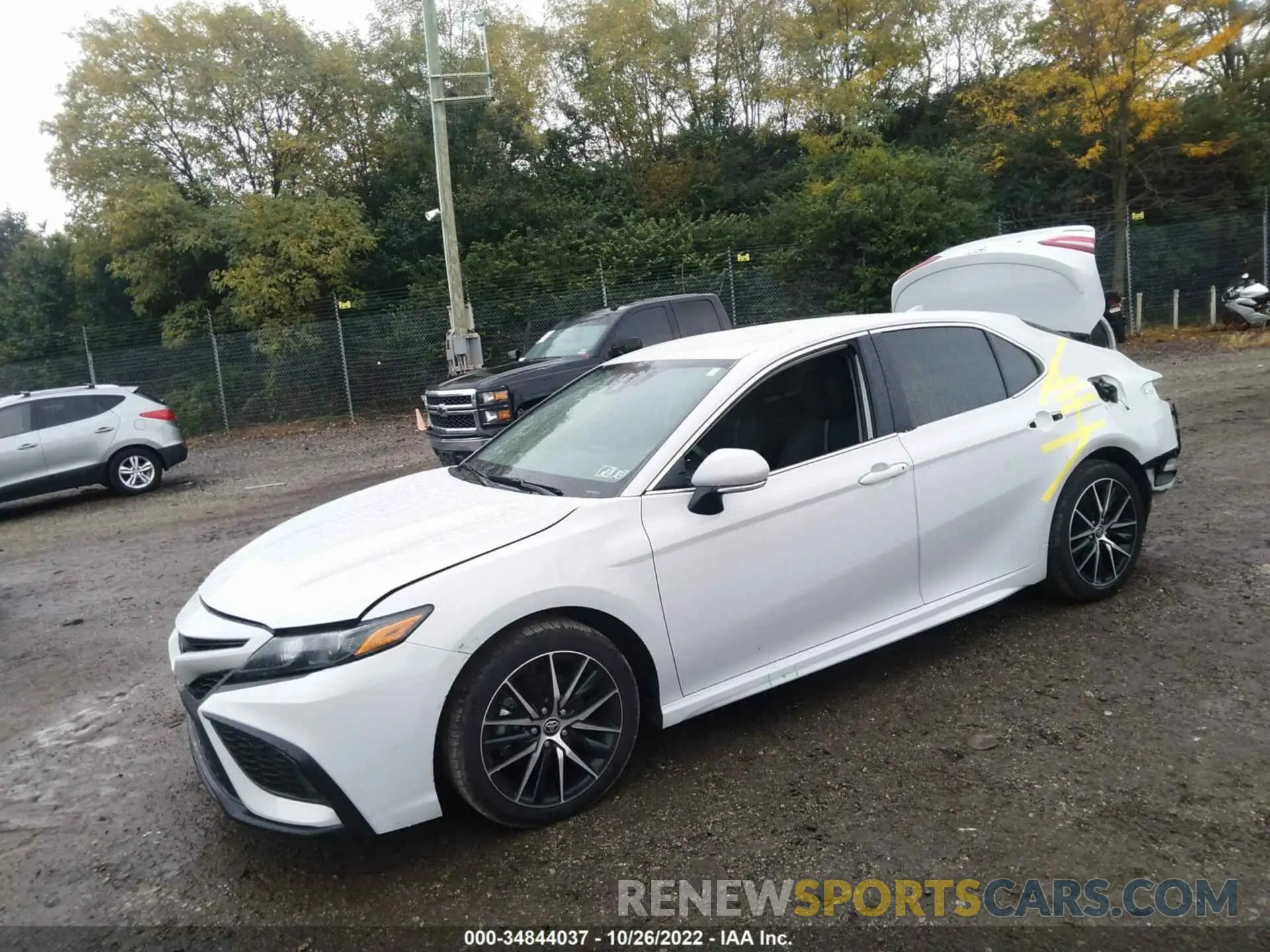 2 Photograph of a damaged car 4T1G31AKXNU035331 TOYOTA CAMRY 2022