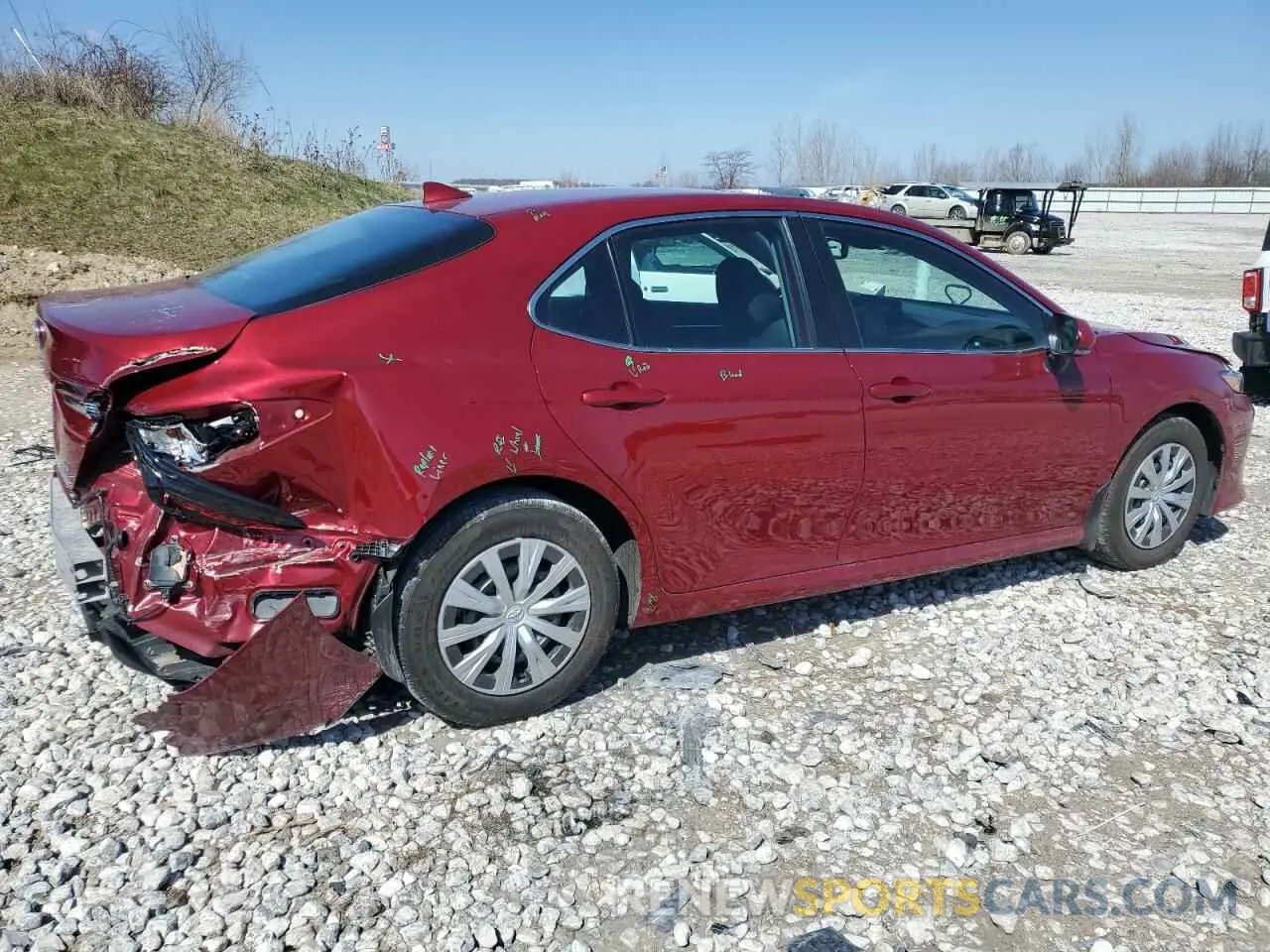 3 Photograph of a damaged car 4T1H31AK5NU589025 TOYOTA CAMRY 2022