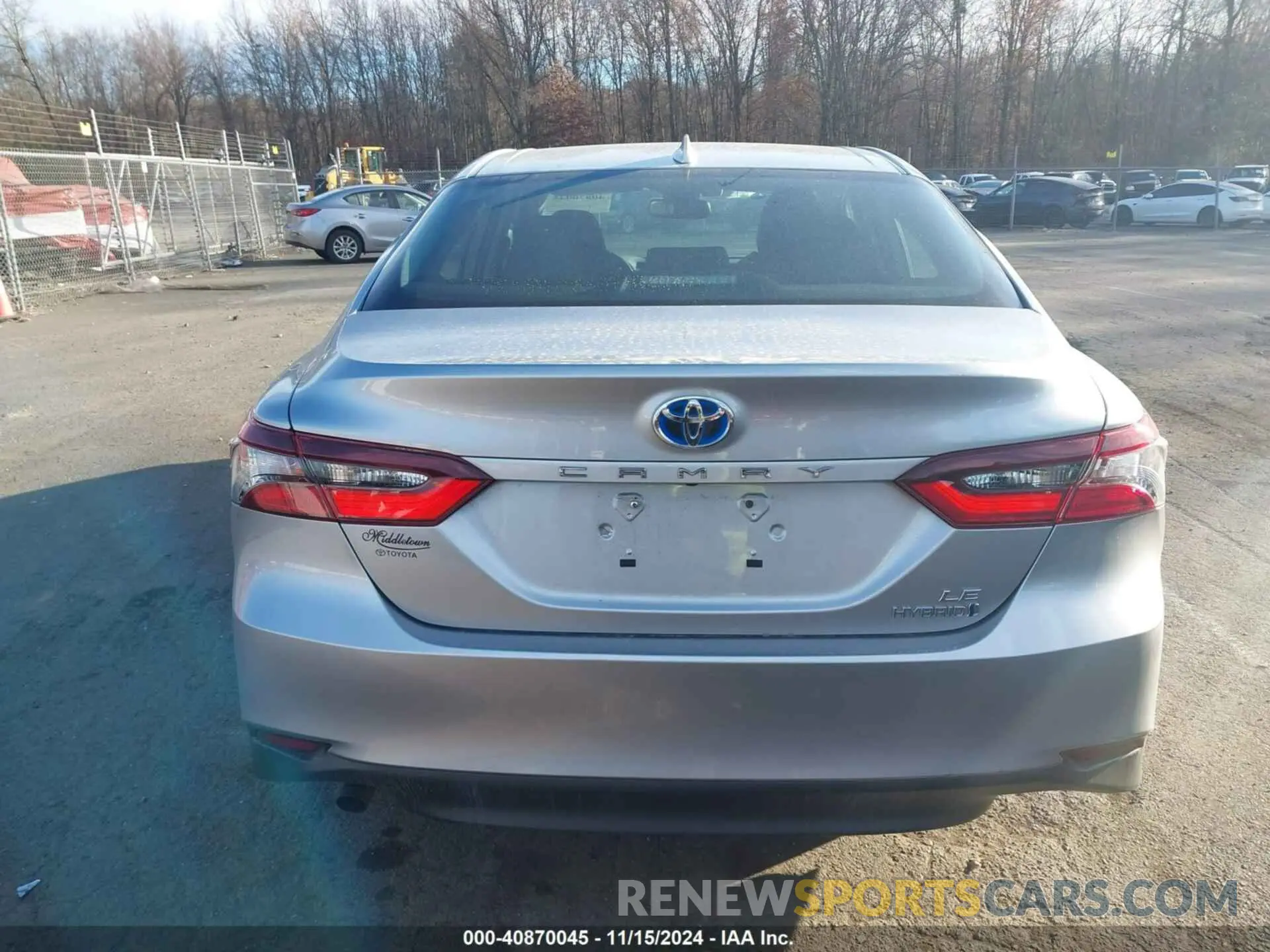 17 Photograph of a damaged car 4T1H31AKXNU572138 TOYOTA CAMRY 2022