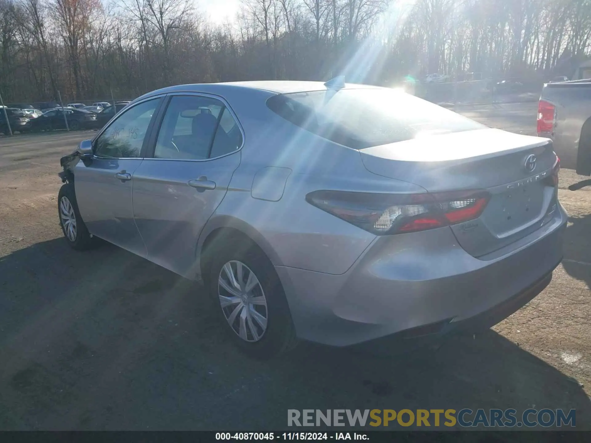 3 Photograph of a damaged car 4T1H31AKXNU572138 TOYOTA CAMRY 2022