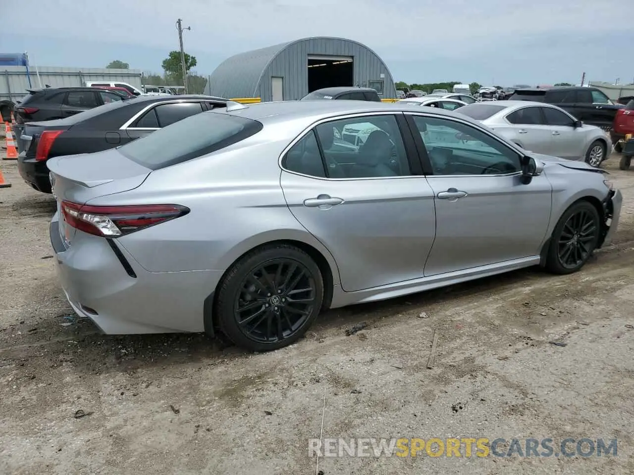 3 Фотография поврежденного автомобиля 4T1K31AK0NU583591 TOYOTA CAMRY 2022