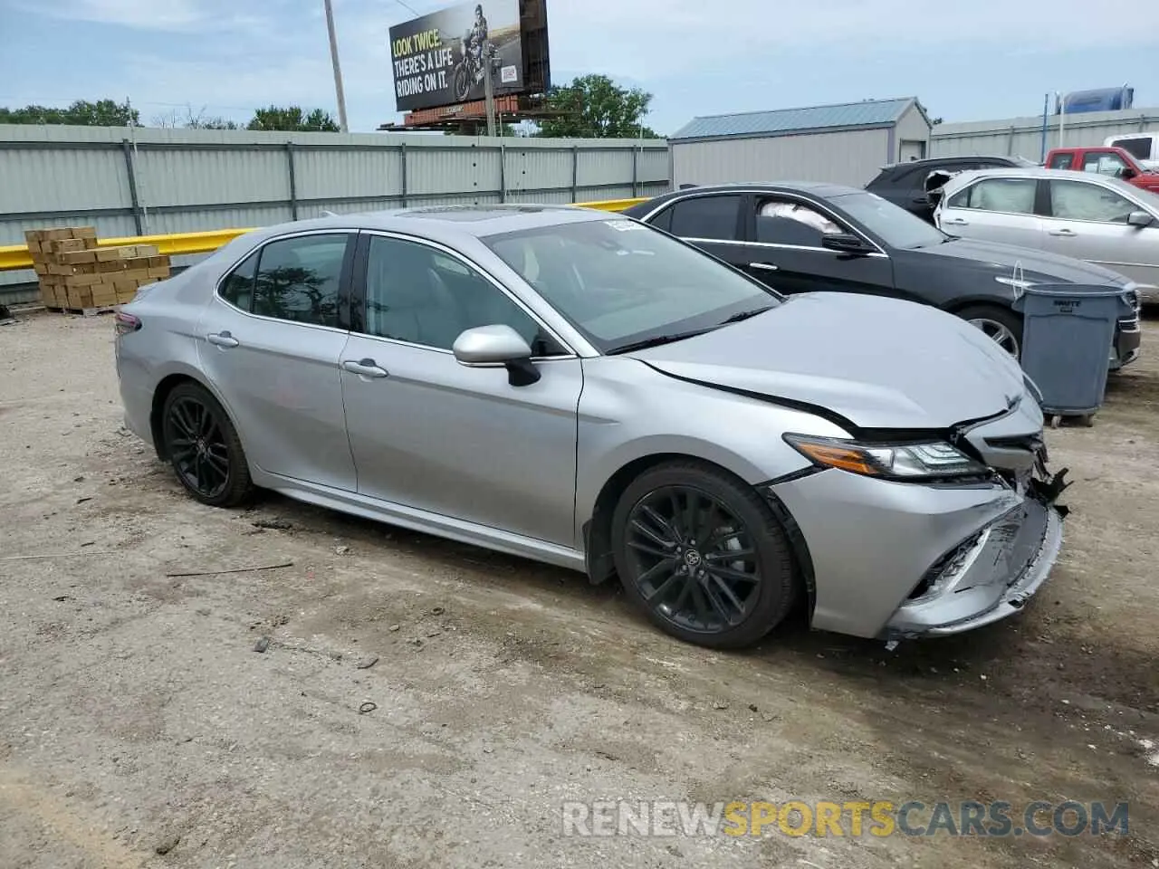 4 Фотография поврежденного автомобиля 4T1K31AK0NU583591 TOYOTA CAMRY 2022