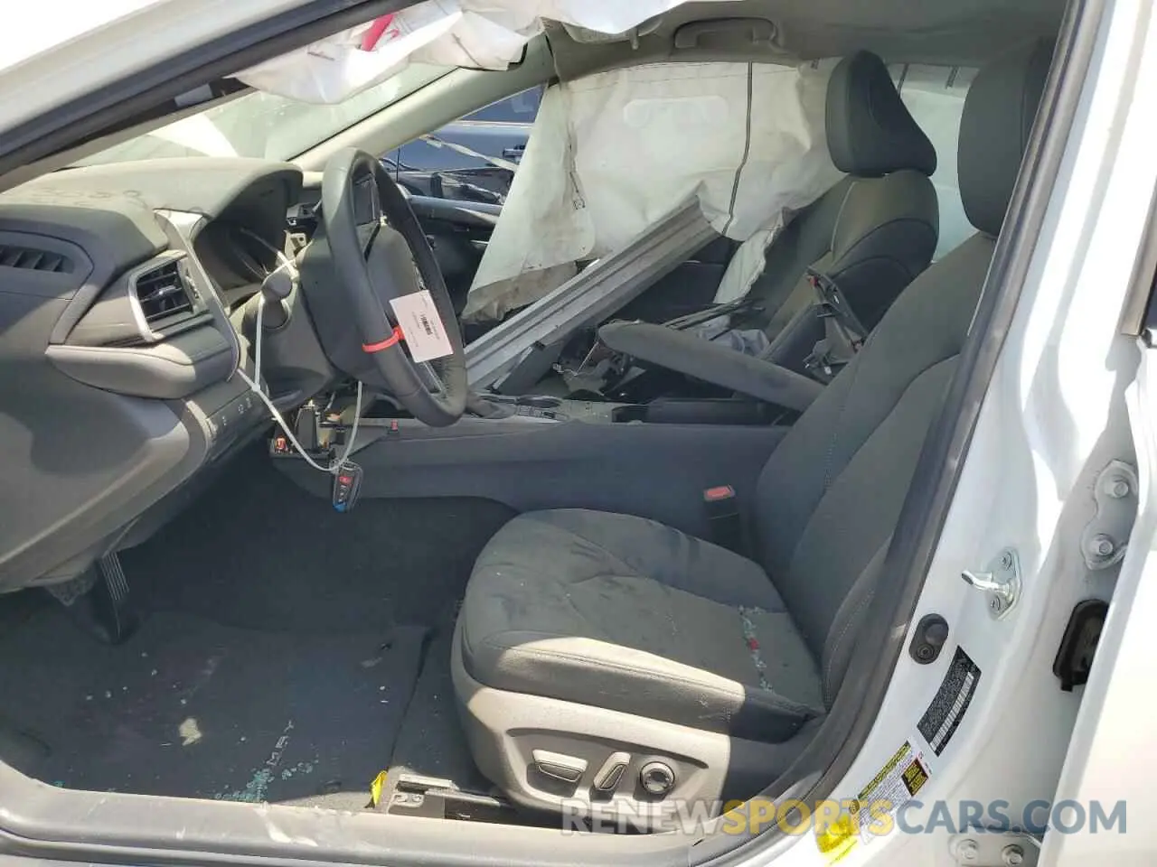 7 Photograph of a damaged car 4T1K31AK3NU571693 TOYOTA CAMRY 2022