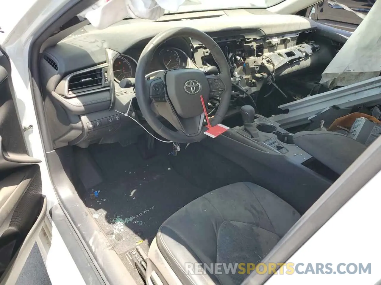 8 Photograph of a damaged car 4T1K31AK3NU571693 TOYOTA CAMRY 2022