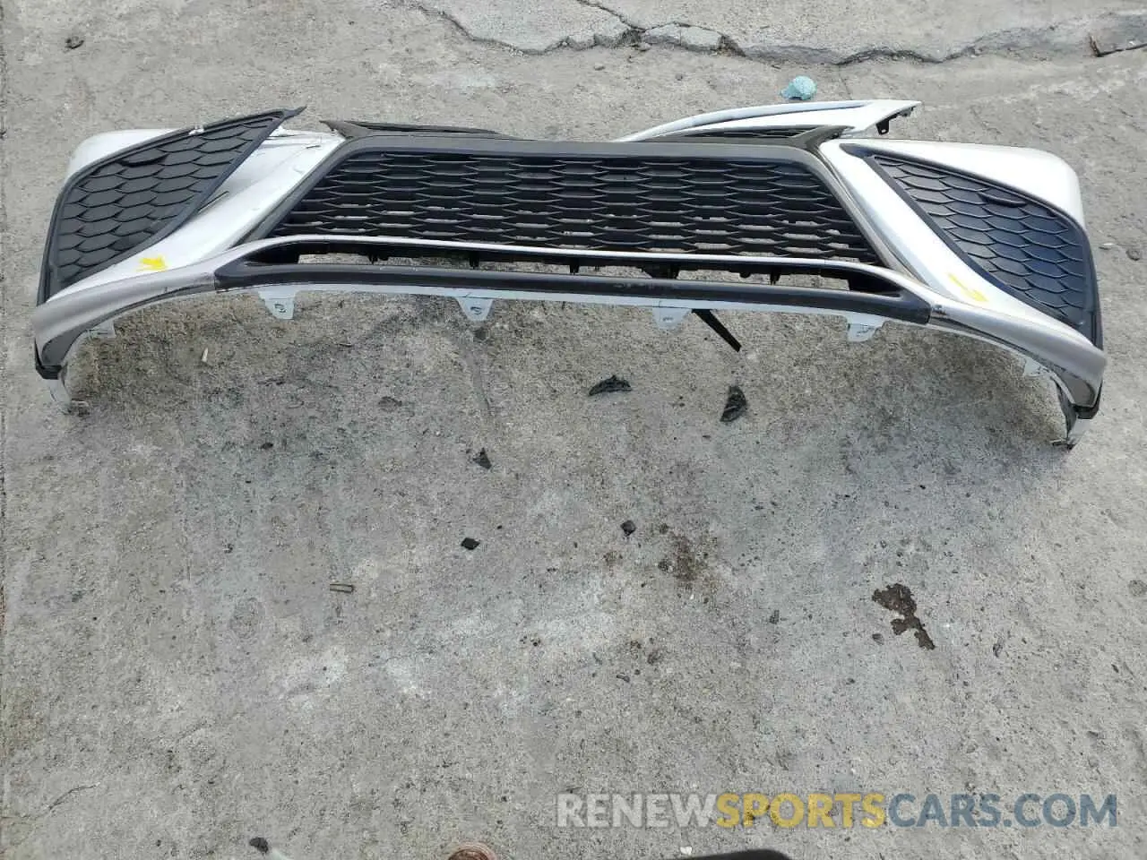 12 Photograph of a damaged car 4T1K31AK5NU576832 TOYOTA CAMRY 2022