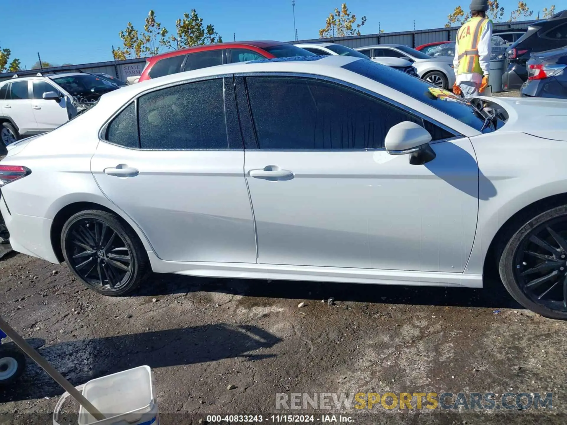 13 Photograph of a damaged car 4T1K31AK6NU590707 TOYOTA CAMRY 2022