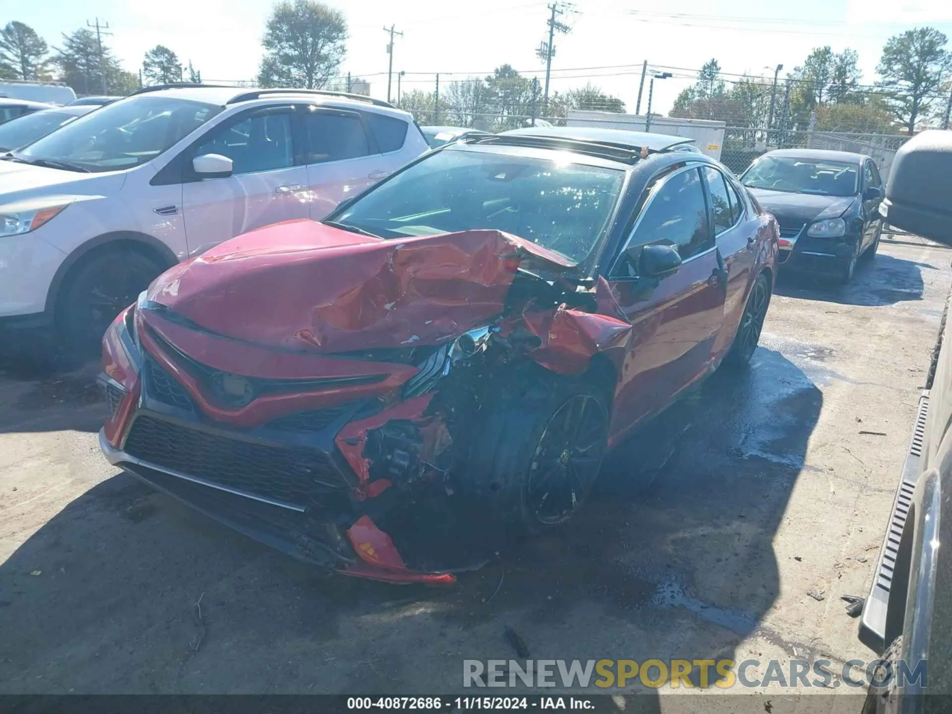 2 Photograph of a damaged car 4T1K61AK0NU033783 TOYOTA CAMRY 2022
