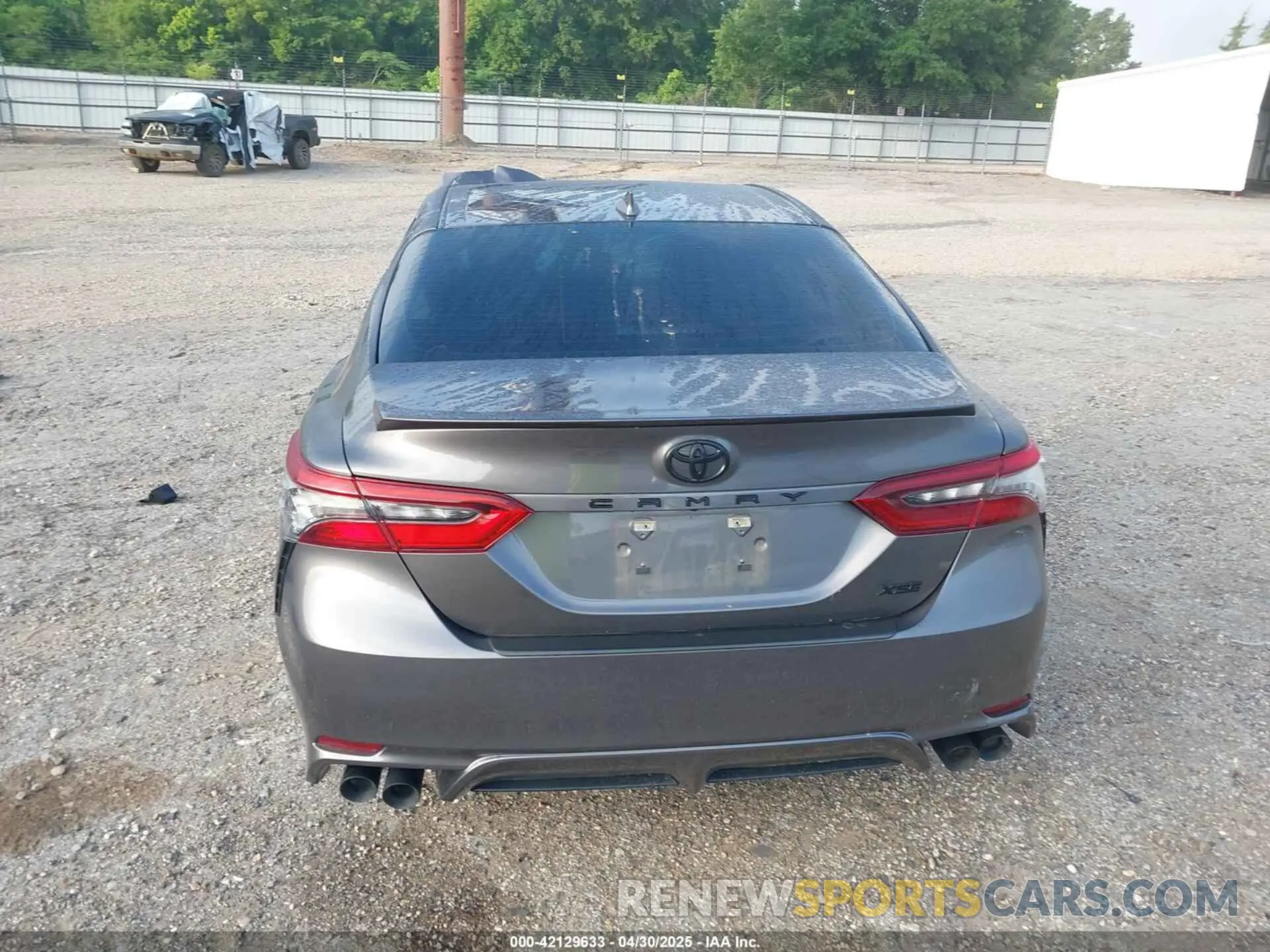 16 Photograph of a damaged car 4T1K61AK0NU718110 TOYOTA CAMRY 2022