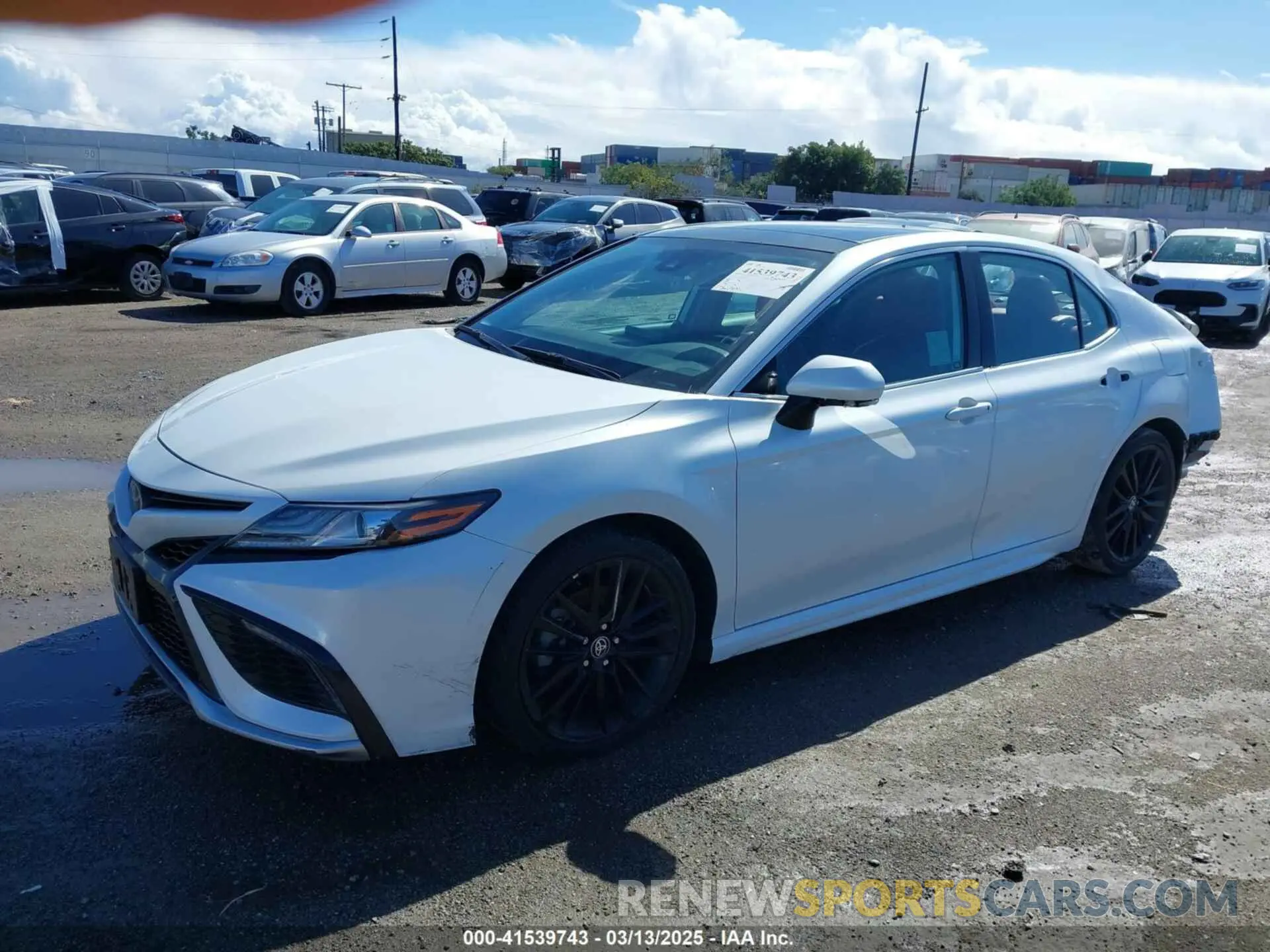 2 Photograph of a damaged car 4T1K61AK1NU007113 TOYOTA CAMRY 2022