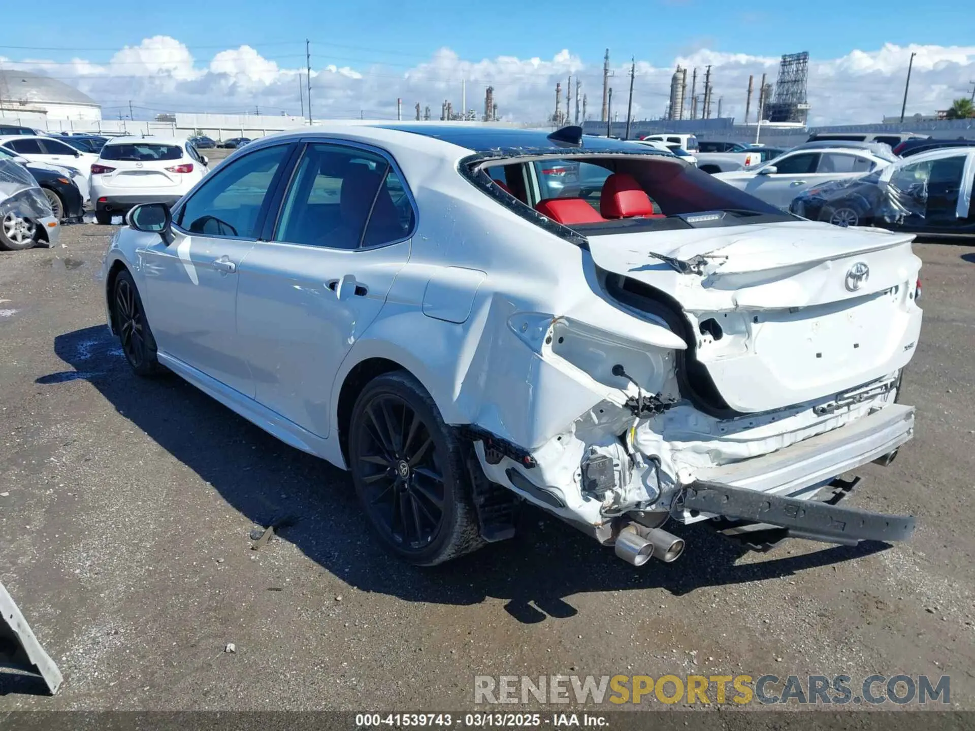 3 Photograph of a damaged car 4T1K61AK1NU007113 TOYOTA CAMRY 2022