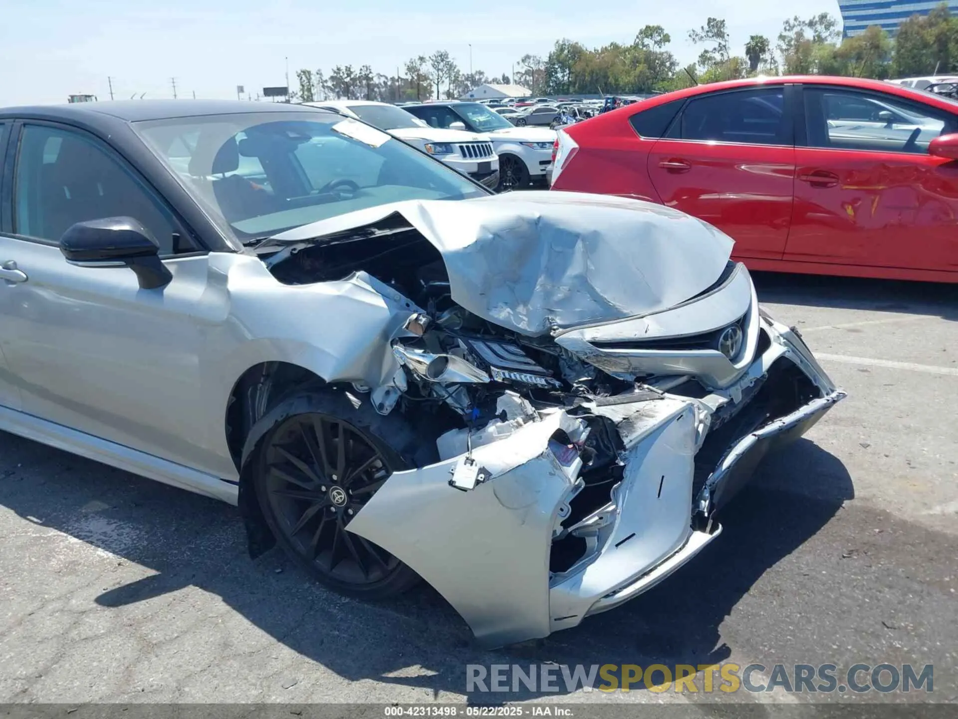 6 Photograph of a damaged car 4T1K61AK1NU009654 TOYOTA CAMRY 2022