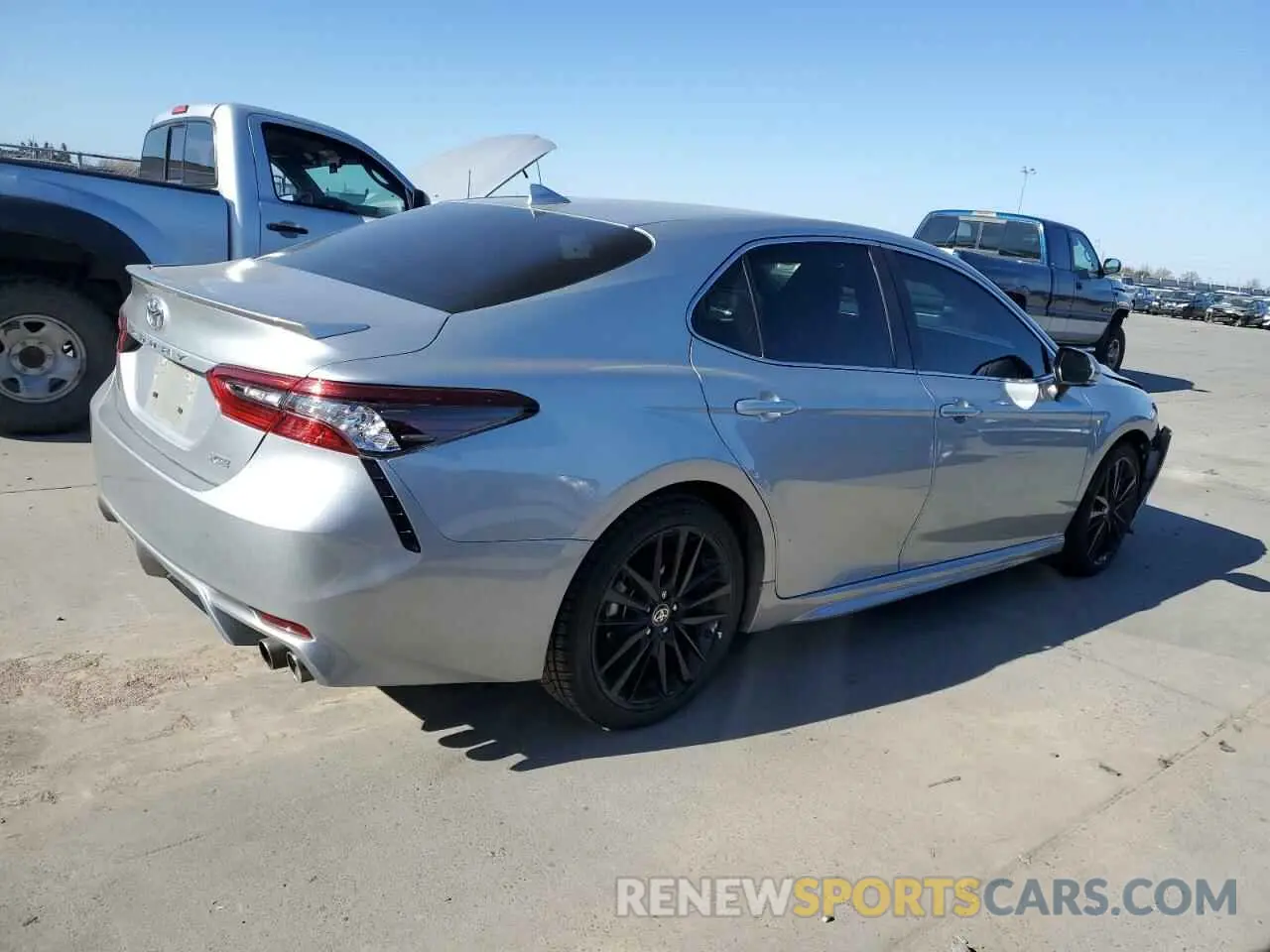 3 Photograph of a damaged car 4T1K61AK1NU030827 TOYOTA CAMRY 2022
