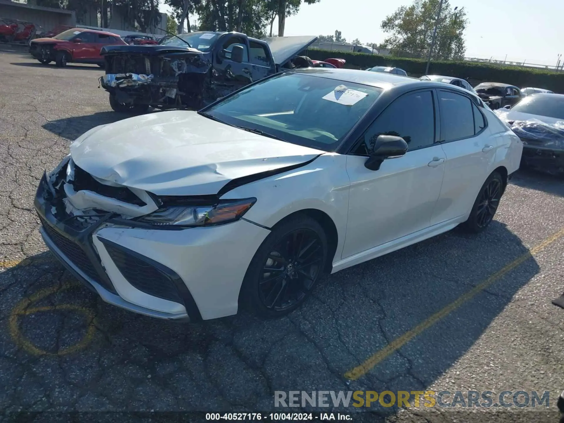 2 Photograph of a damaged car 4T1K61AK1NU032626 TOYOTA CAMRY 2022
