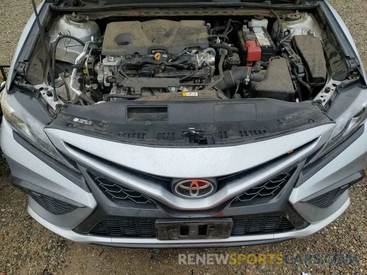 11 Photograph of a damaged car 4T1K61AK2NU005077 TOYOTA CAMRY 2022