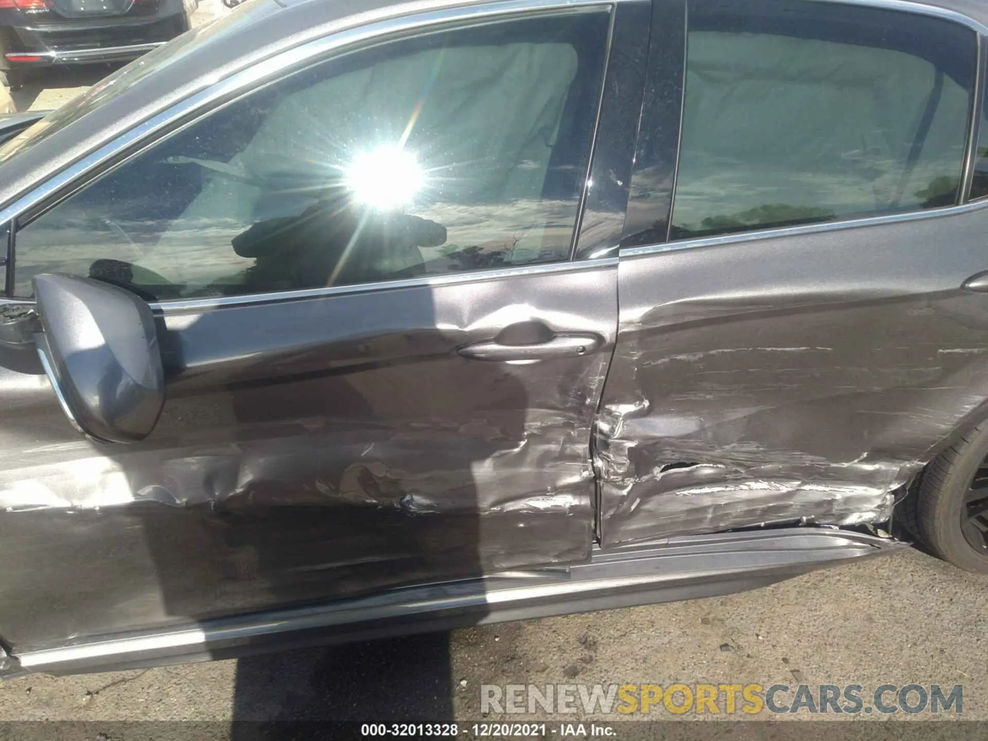 6 Photograph of a damaged car 4T1K61AK2NU008710 TOYOTA CAMRY 2022