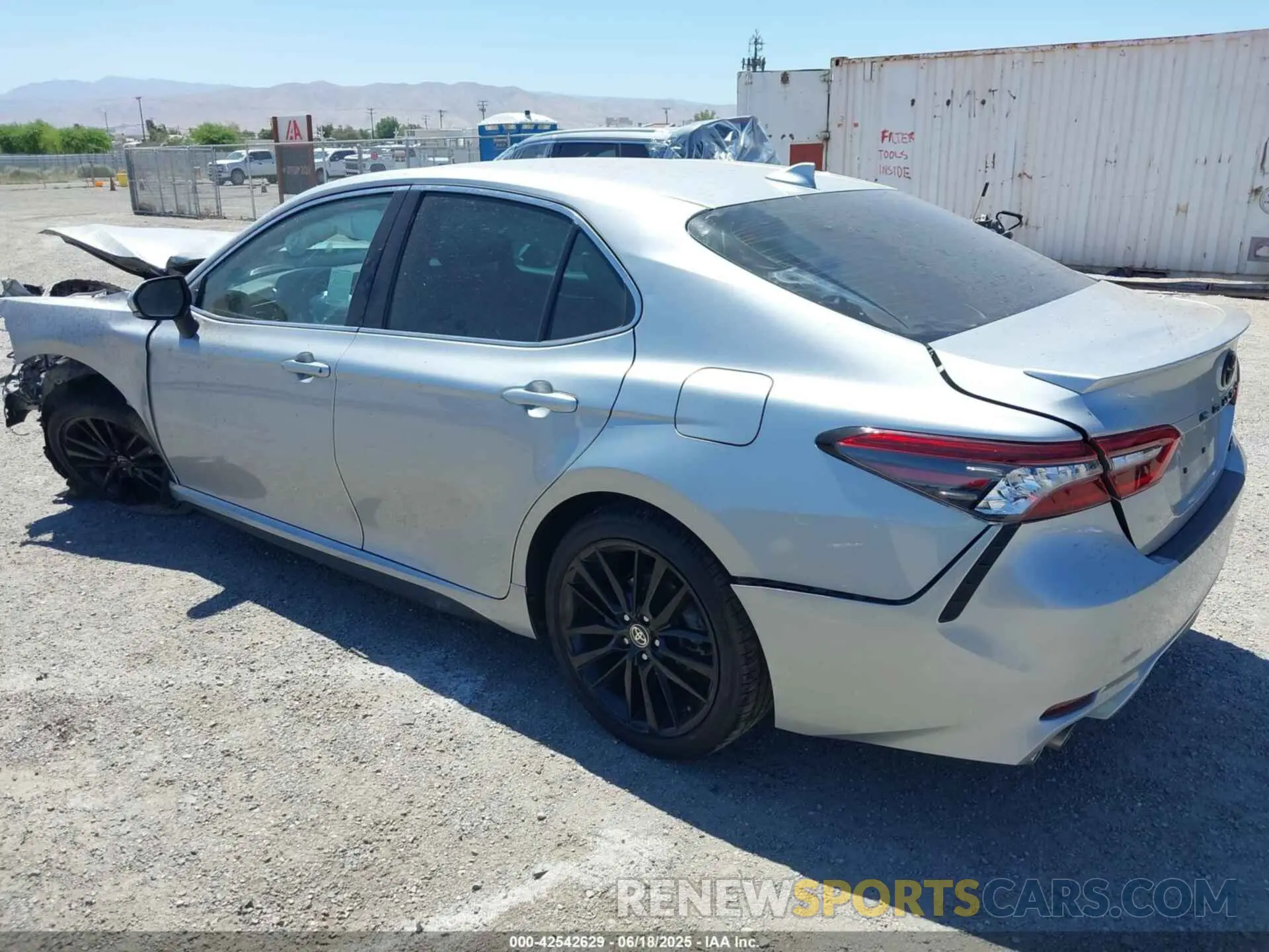 3 Photograph of a damaged car 4T1K61AK2NU010084 TOYOTA CAMRY 2022