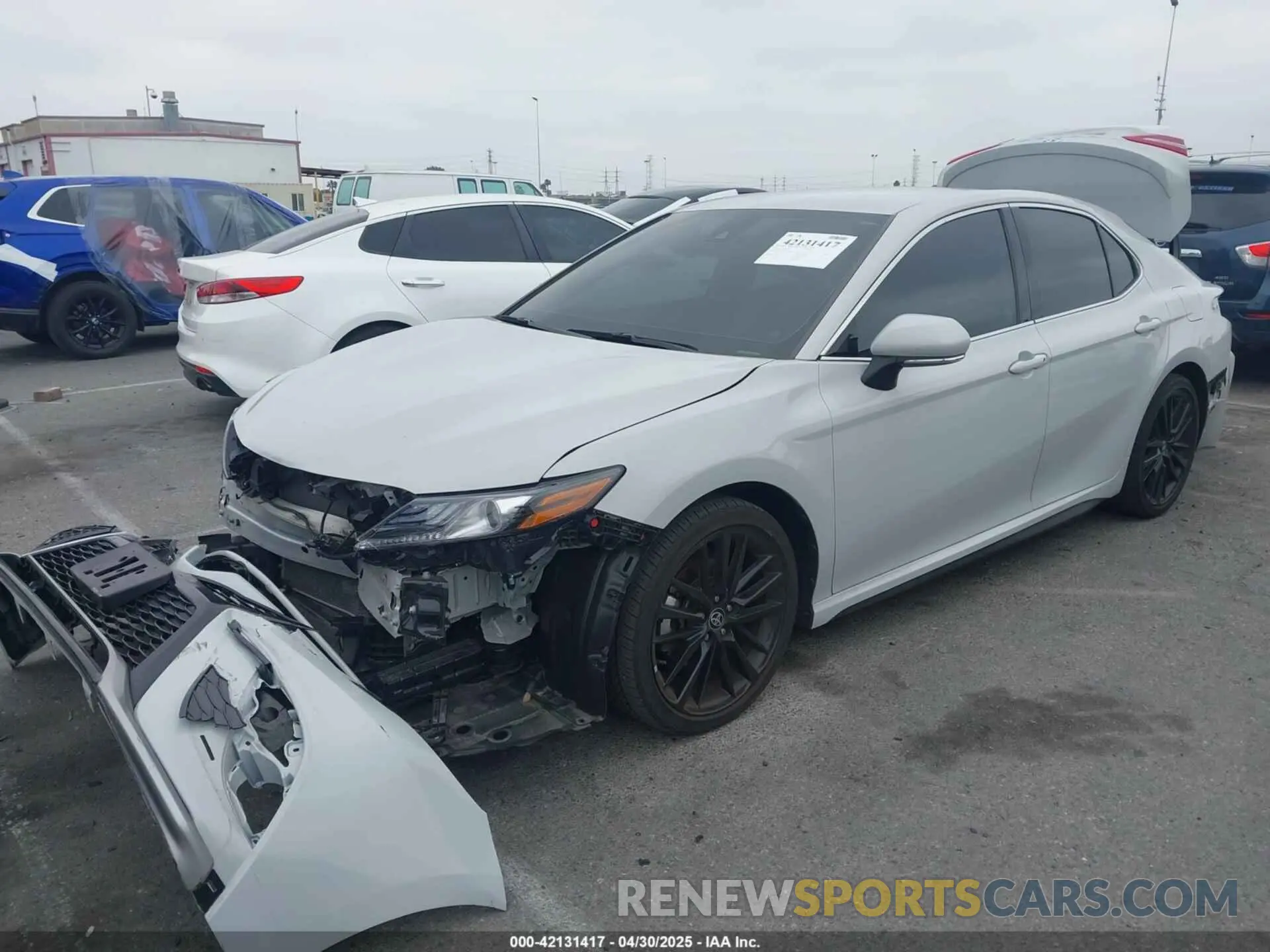 2 Photograph of a damaged car 4T1K61AK3NU023412 TOYOTA CAMRY 2022