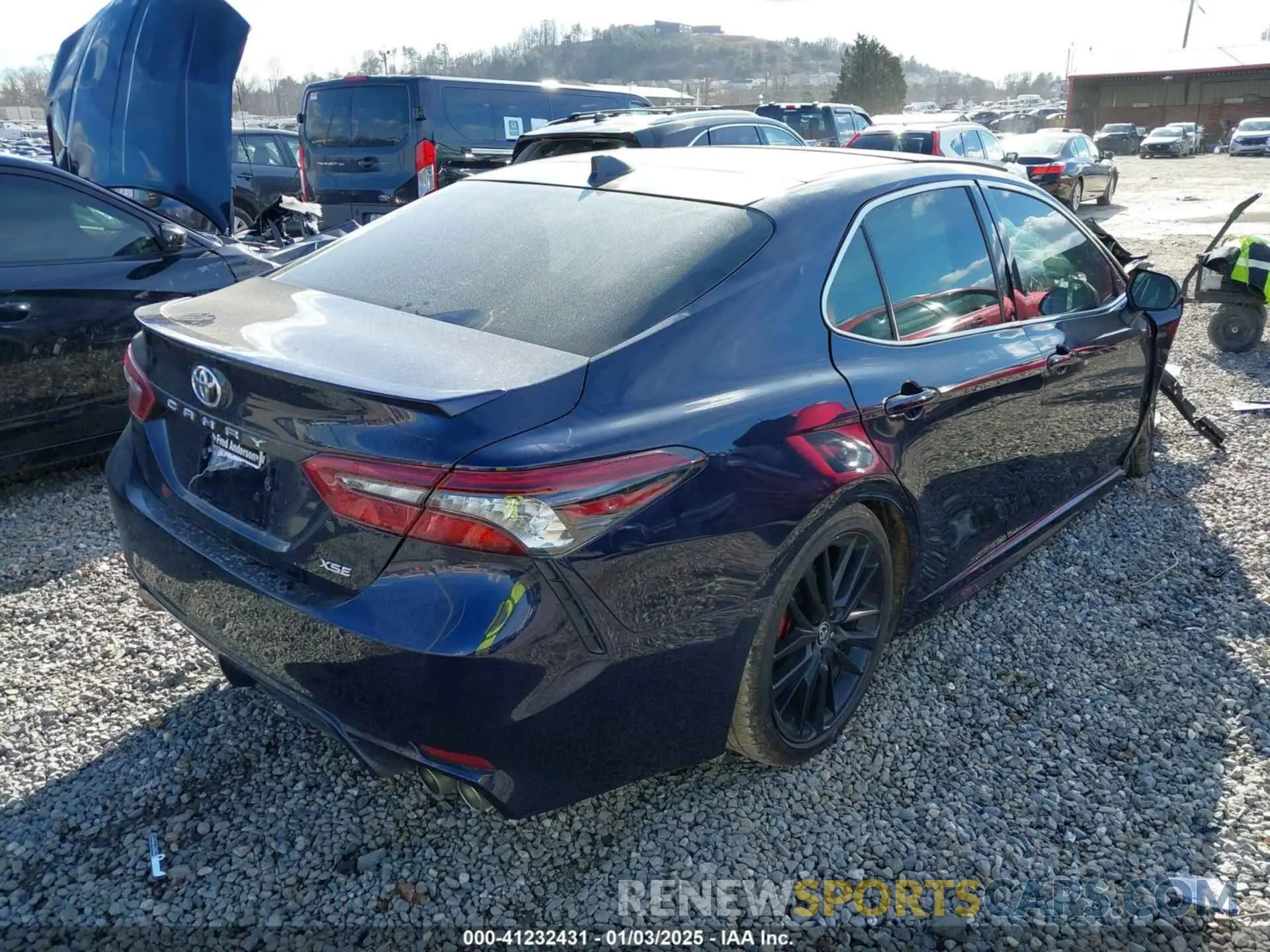 4 Photograph of a damaged car 4T1K61AK3NU033843 TOYOTA CAMRY 2022