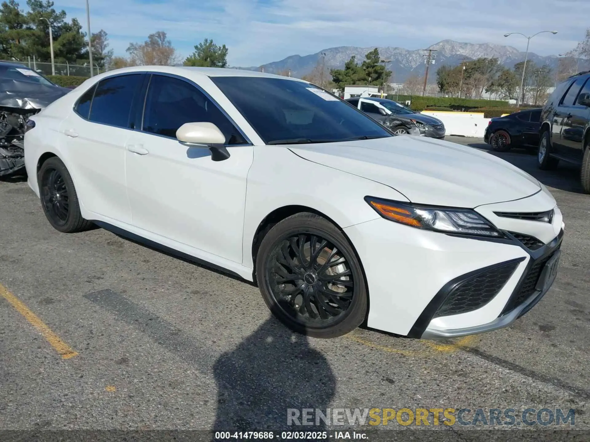1 Photograph of a damaged car 4T1K61AK4NU005579 TOYOTA CAMRY 2022