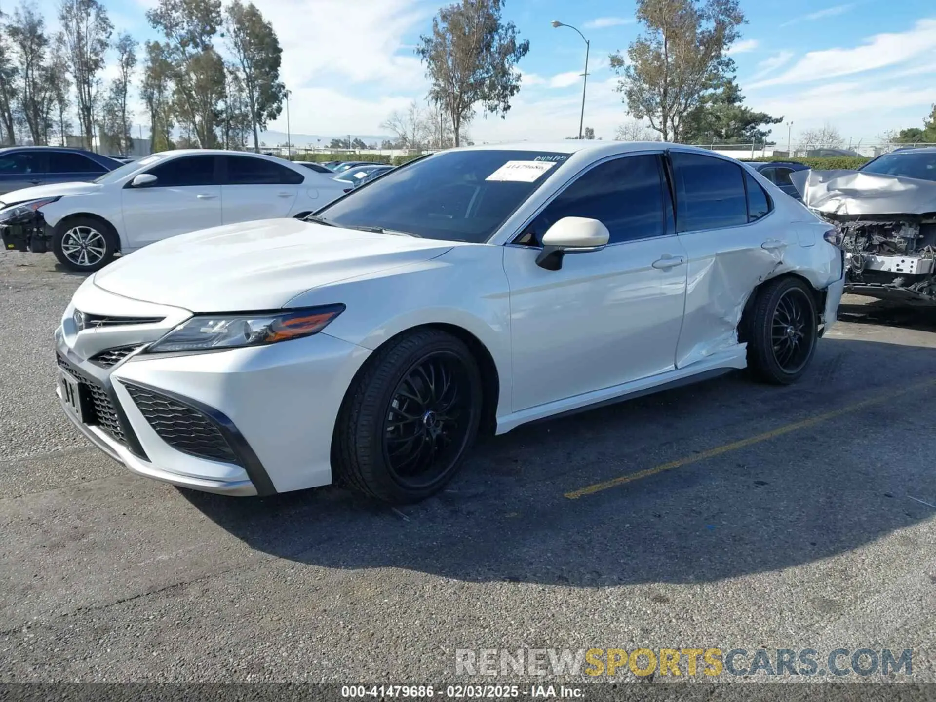 2 Photograph of a damaged car 4T1K61AK4NU005579 TOYOTA CAMRY 2022