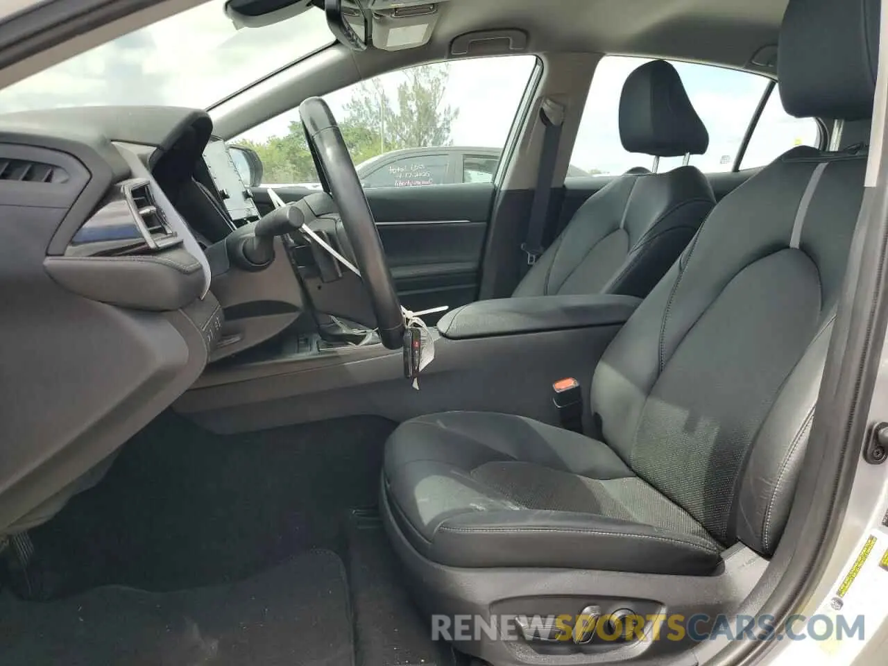 7 Photograph of a damaged car 4T1K61AK4NU011723 TOYOTA CAMRY 2022