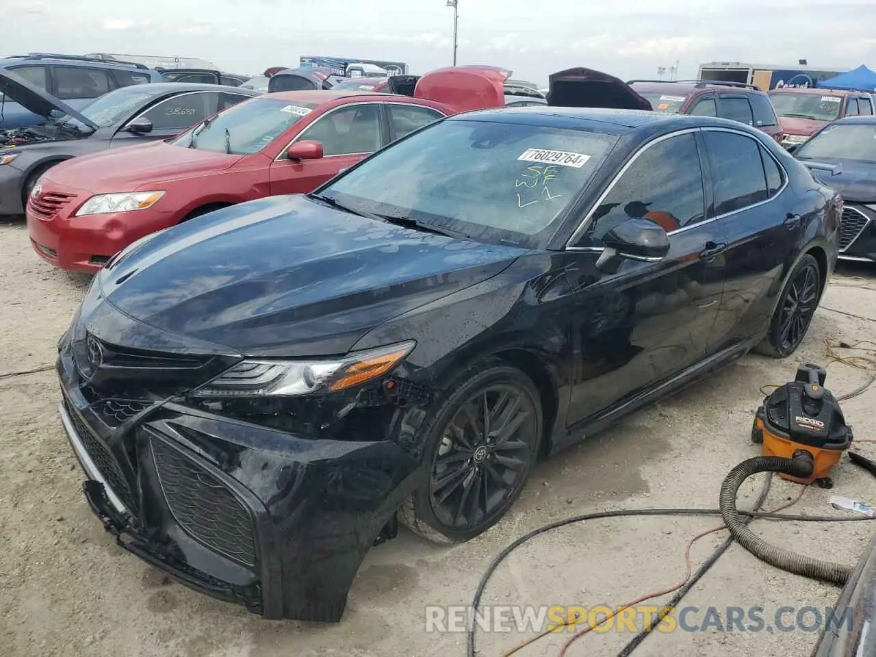 1 Photograph of a damaged car 4T1K61AK4NU027081 TOYOTA CAMRY 2022