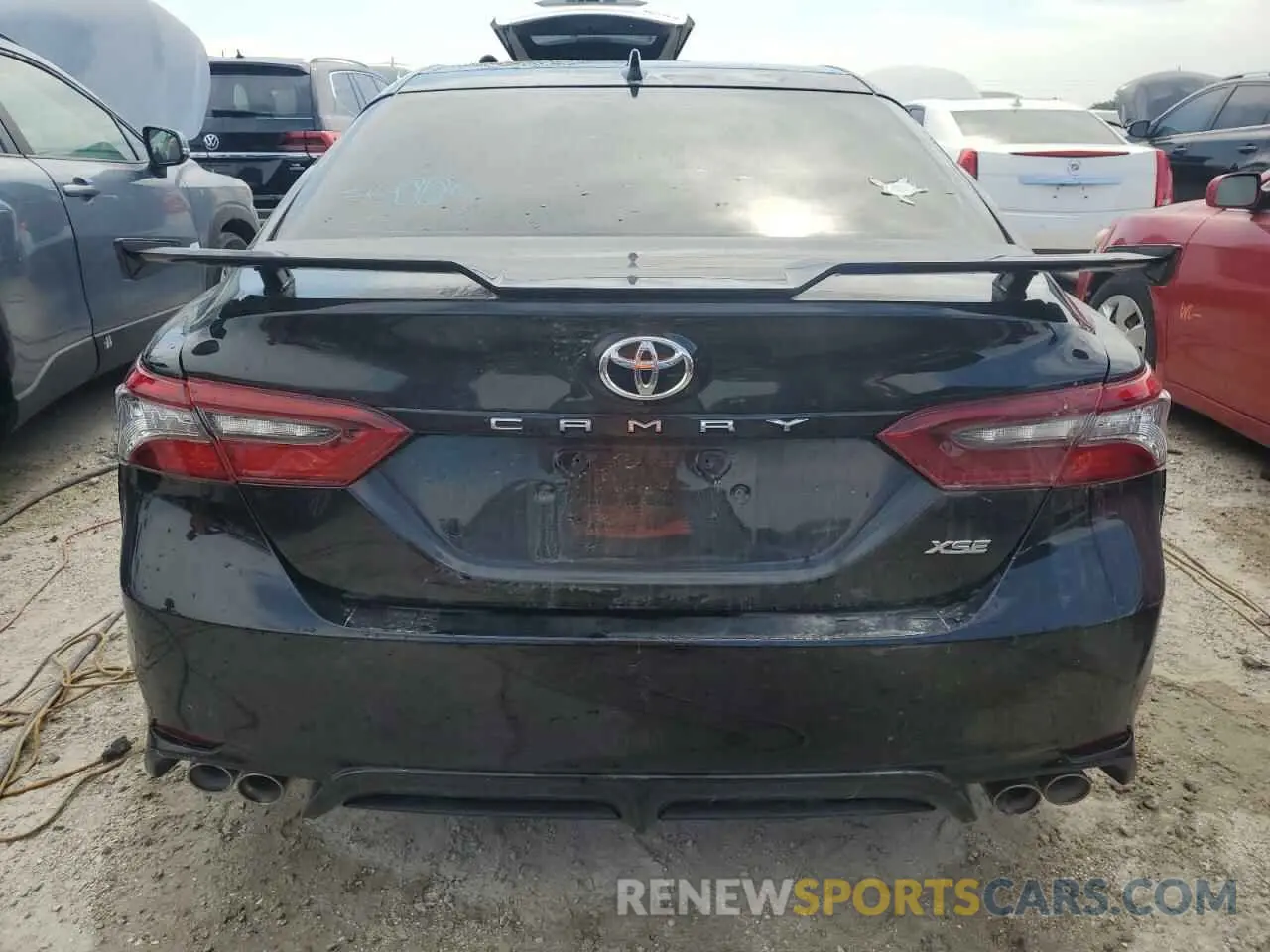 6 Photograph of a damaged car 4T1K61AK4NU027081 TOYOTA CAMRY 2022