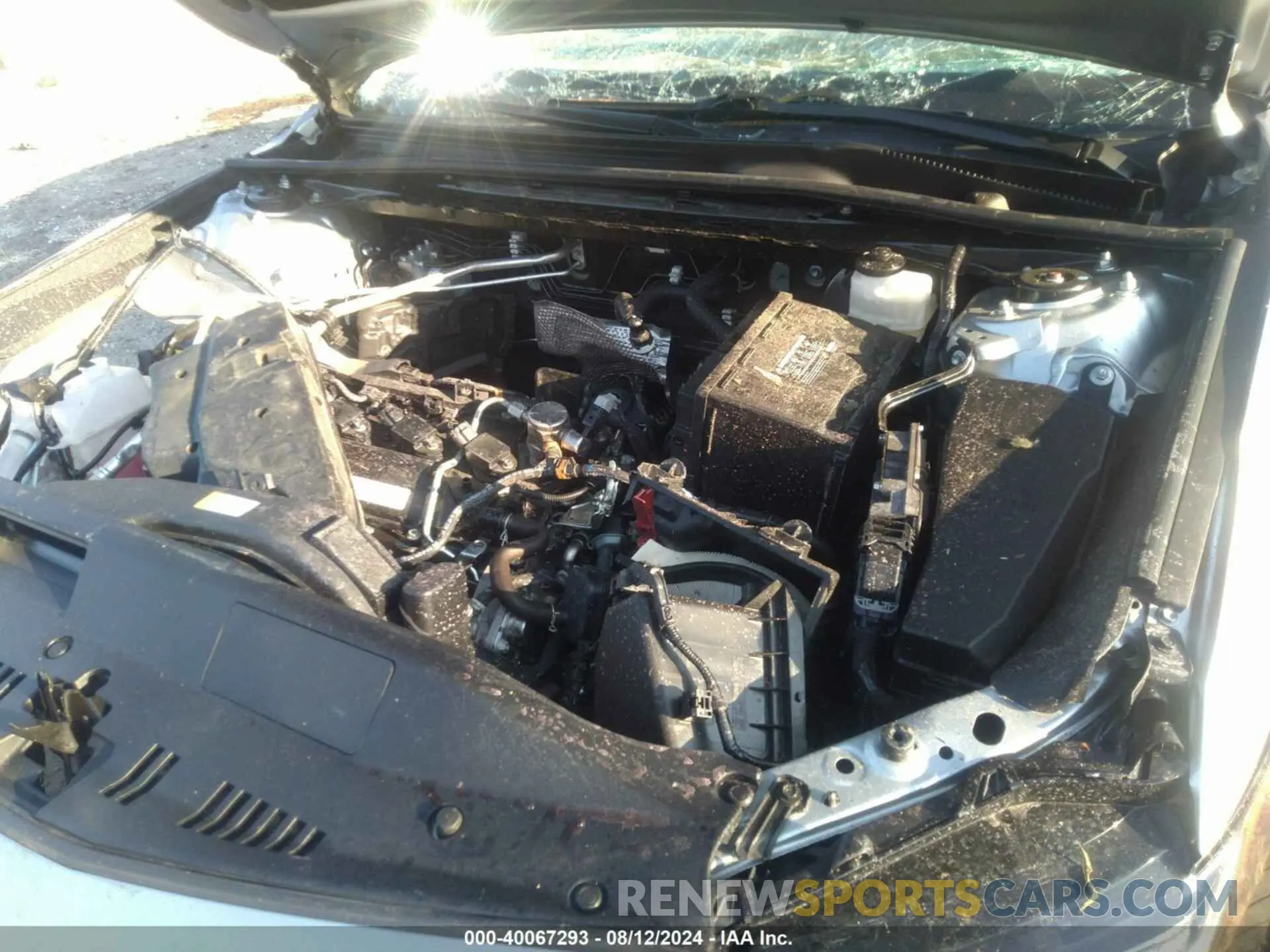 10 Photograph of a damaged car 4T1K61AK4NU042390 TOYOTA CAMRY 2022