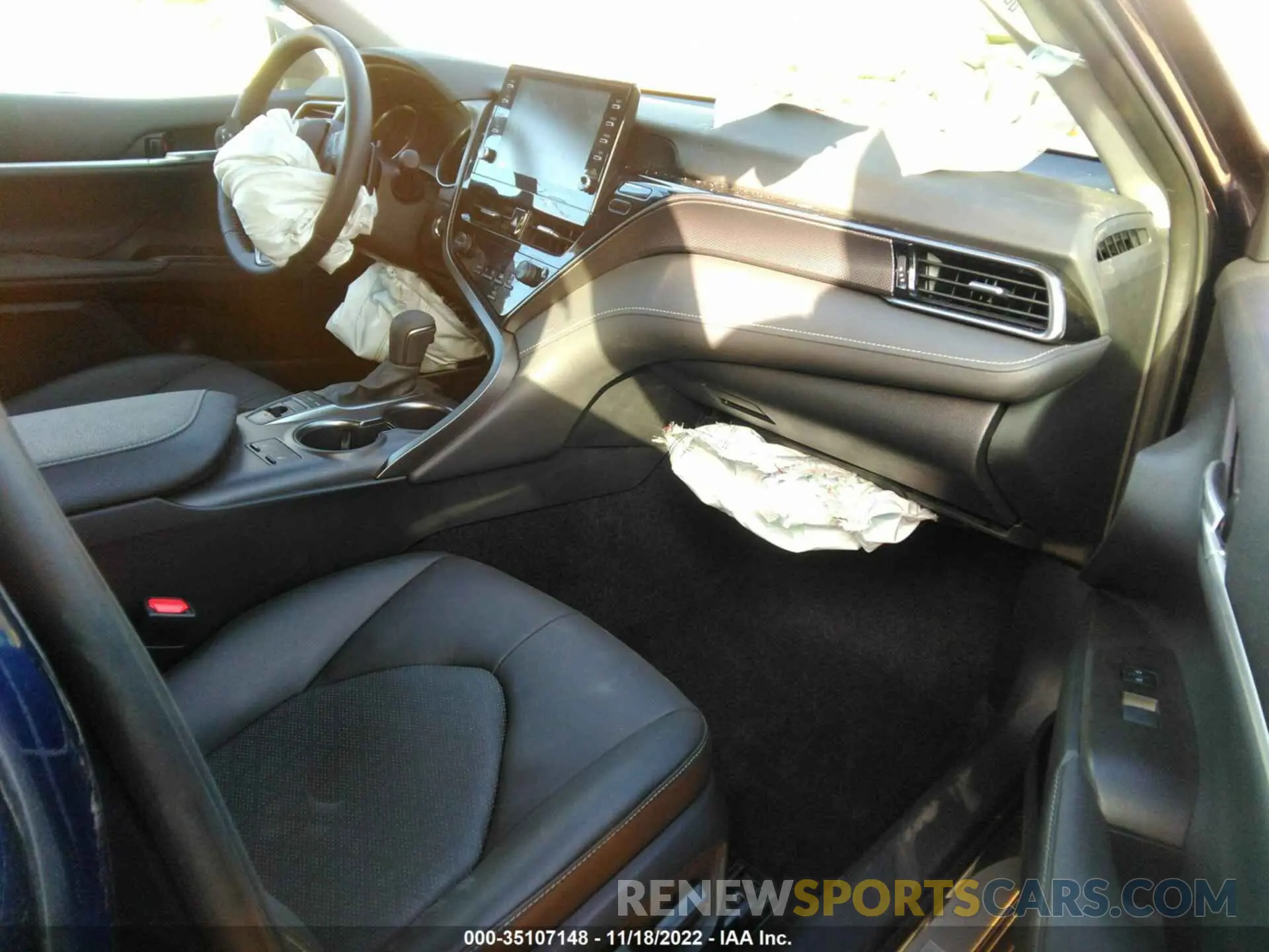 5 Photograph of a damaged car 4T1K61AK4NU699786 TOYOTA CAMRY 2022
