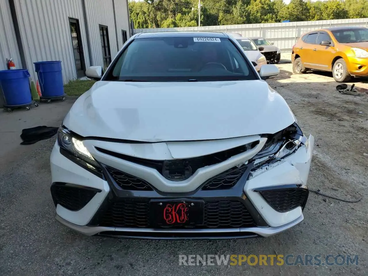 5 Photograph of a damaged car 4T1K61AK5NU013044 TOYOTA CAMRY 2022