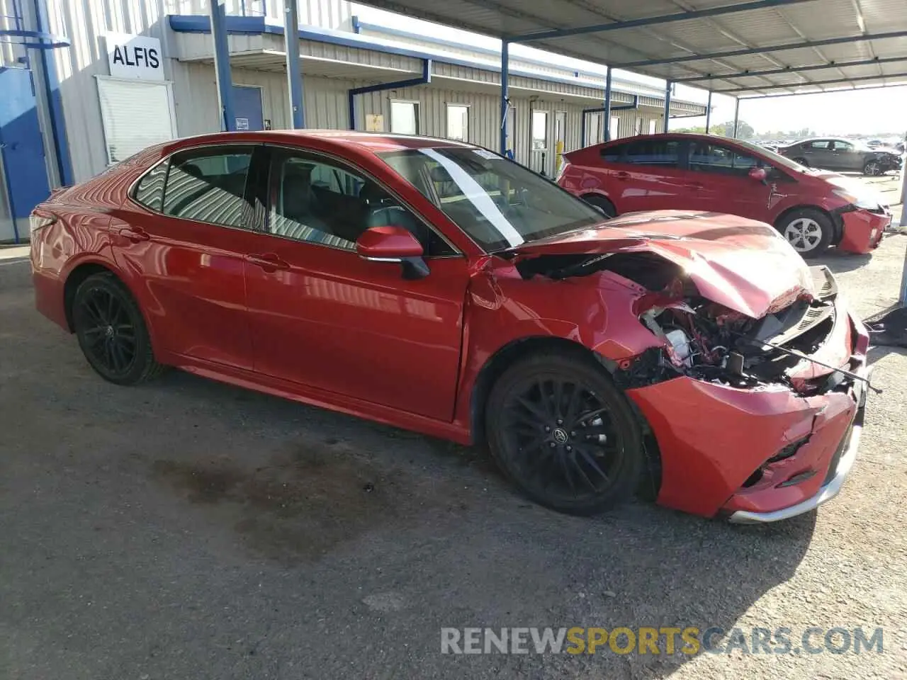4 Photograph of a damaged car 4T1K61AK5NU019913 TOYOTA CAMRY 2022