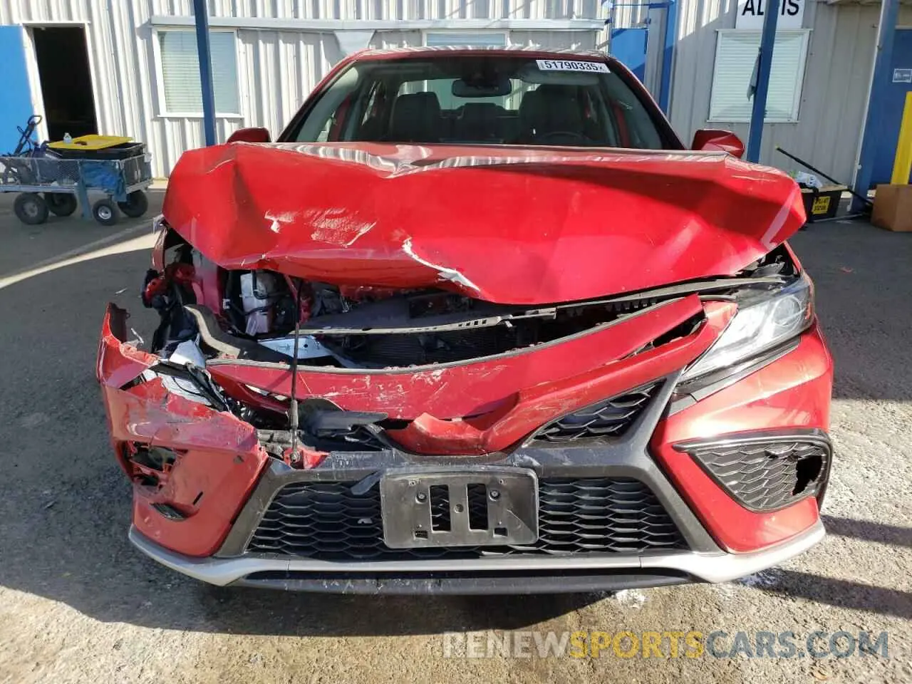 5 Photograph of a damaged car 4T1K61AK5NU019913 TOYOTA CAMRY 2022