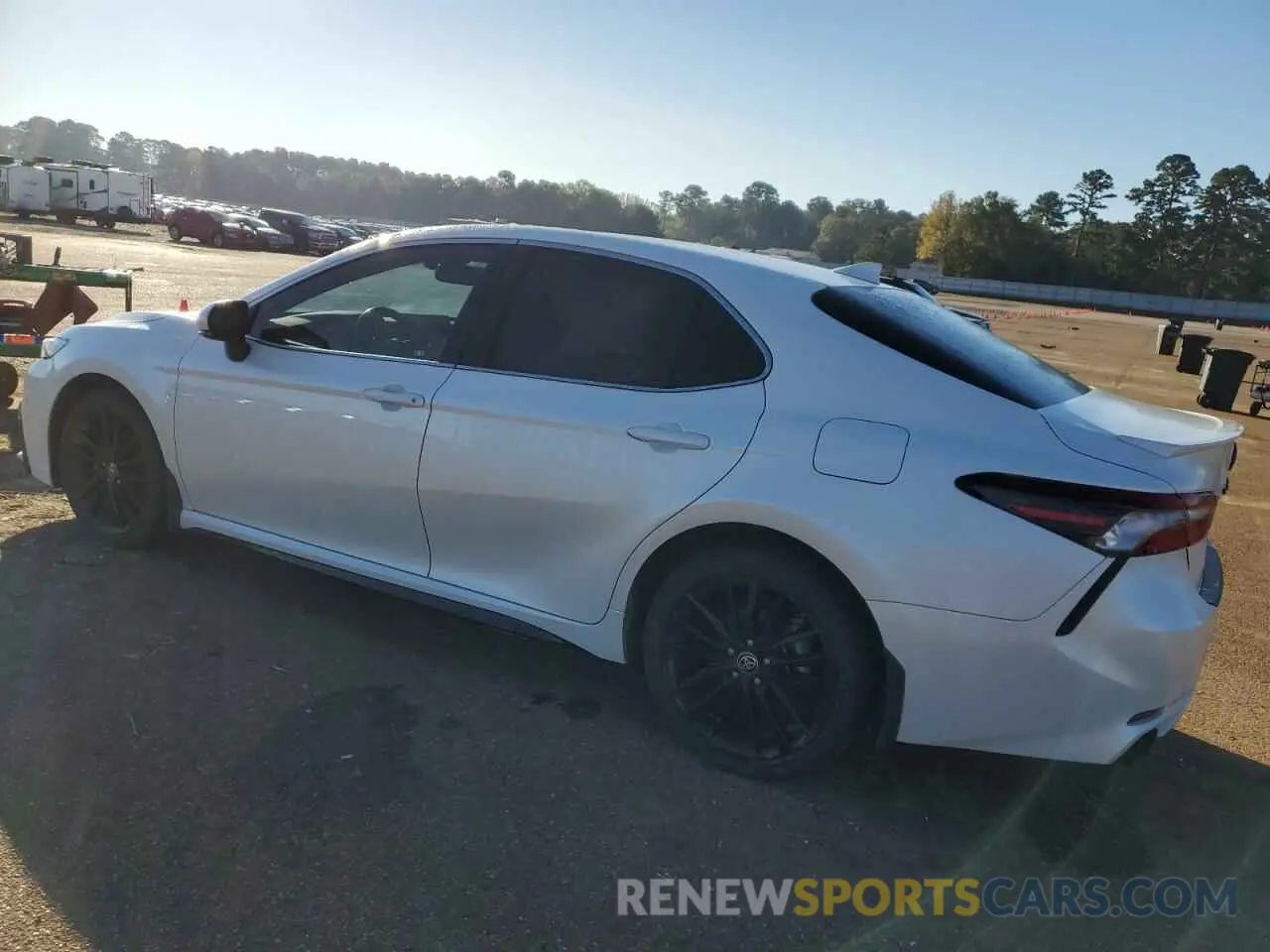 2 Photograph of a damaged car 4T1K61AK6NU027406 TOYOTA CAMRY 2022