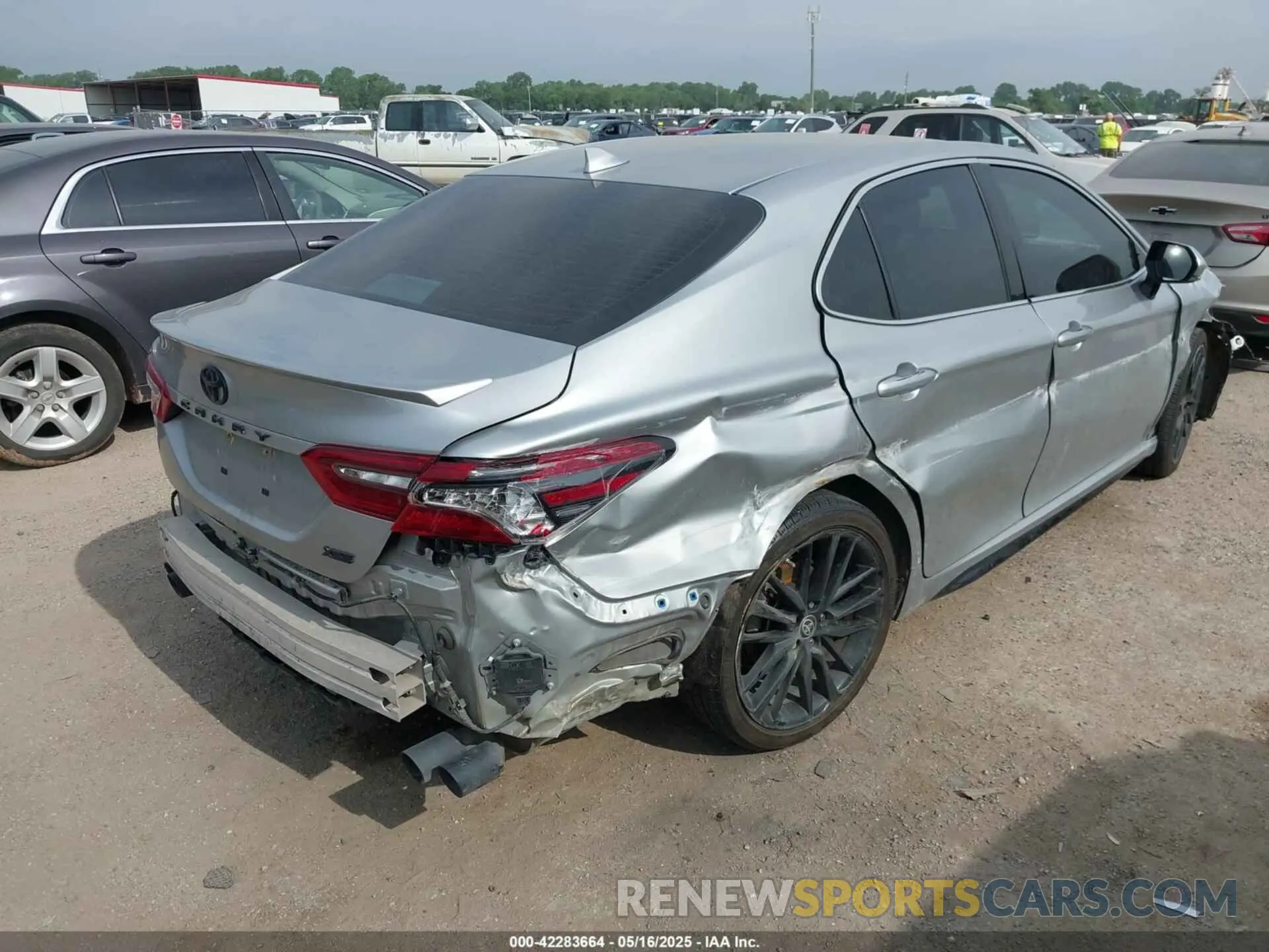 17 Фотография поврежденного автомобиля 4T1K61AK6NU027504 TOYOTA CAMRY 2022
