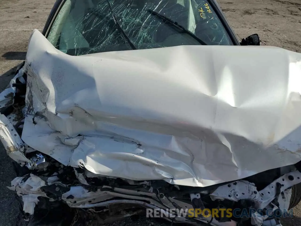 11 Photograph of a damaged car 4T1K61AK6NU028930 TOYOTA CAMRY 2022